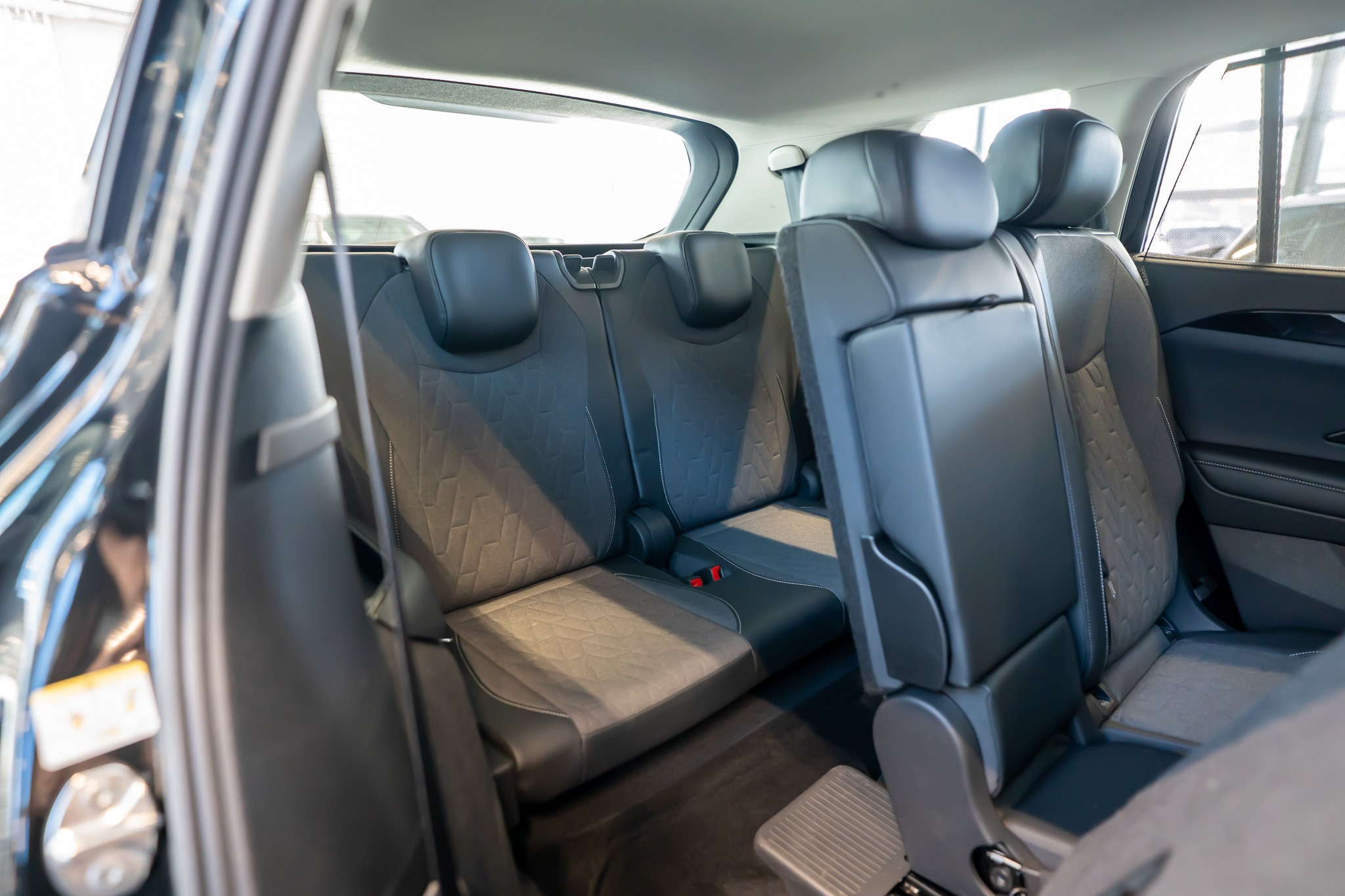 listing desktop thumbnail image 15