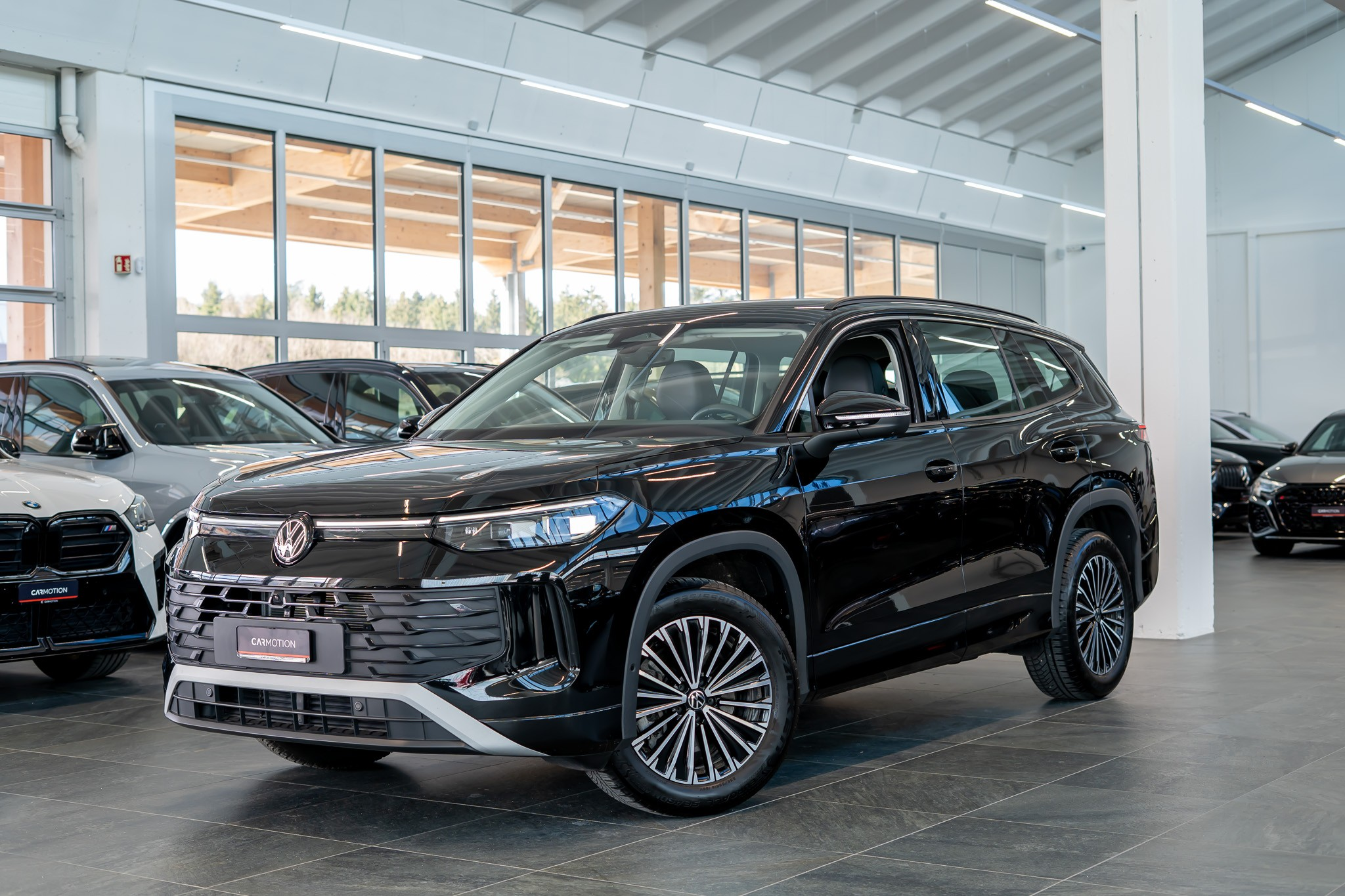 listing desktop thumbnail image 0