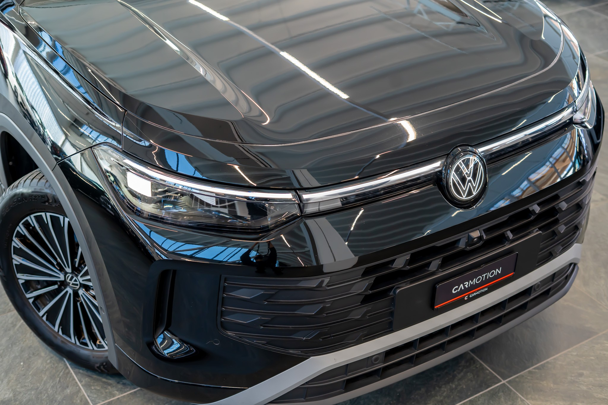 listing desktop thumbnail image 23