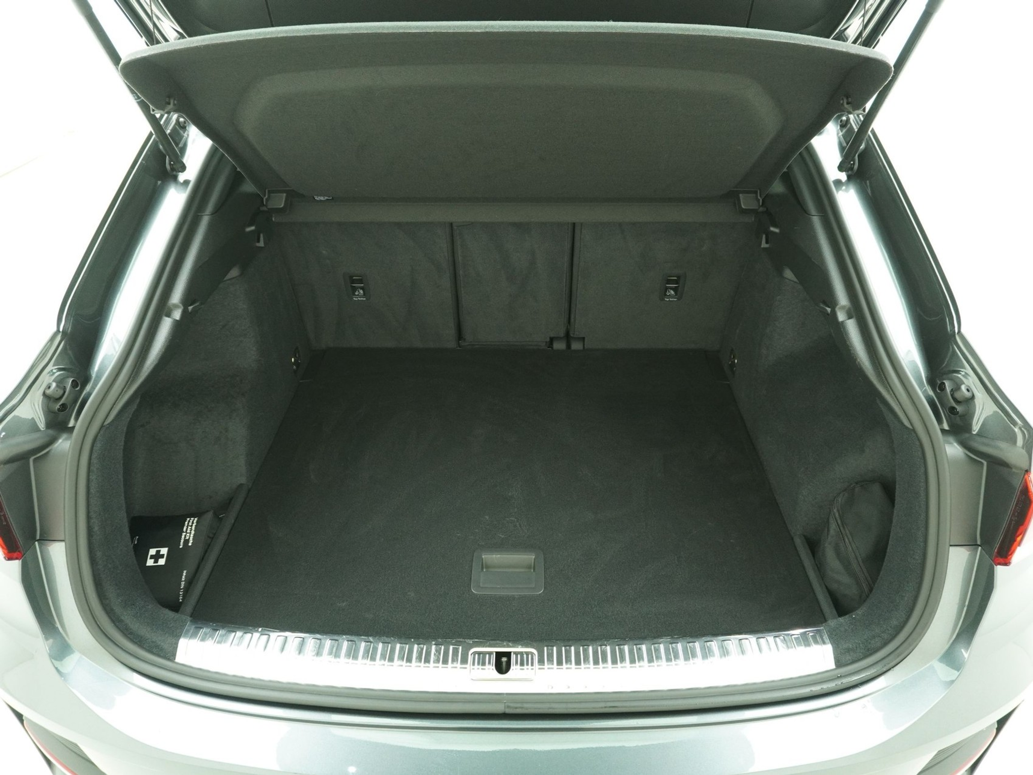 listing desktop thumbnail image 10