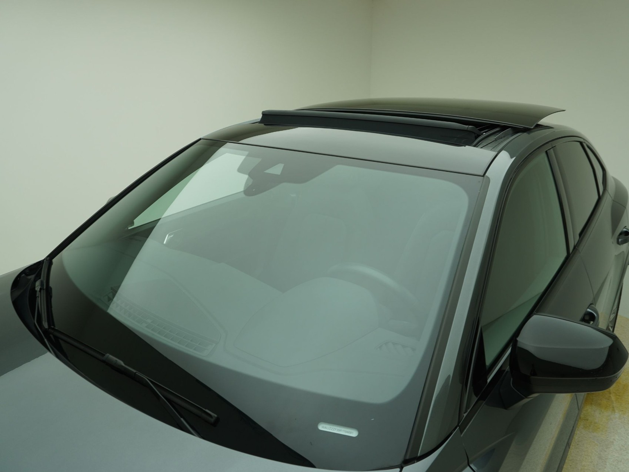 listing desktop thumbnail image 7