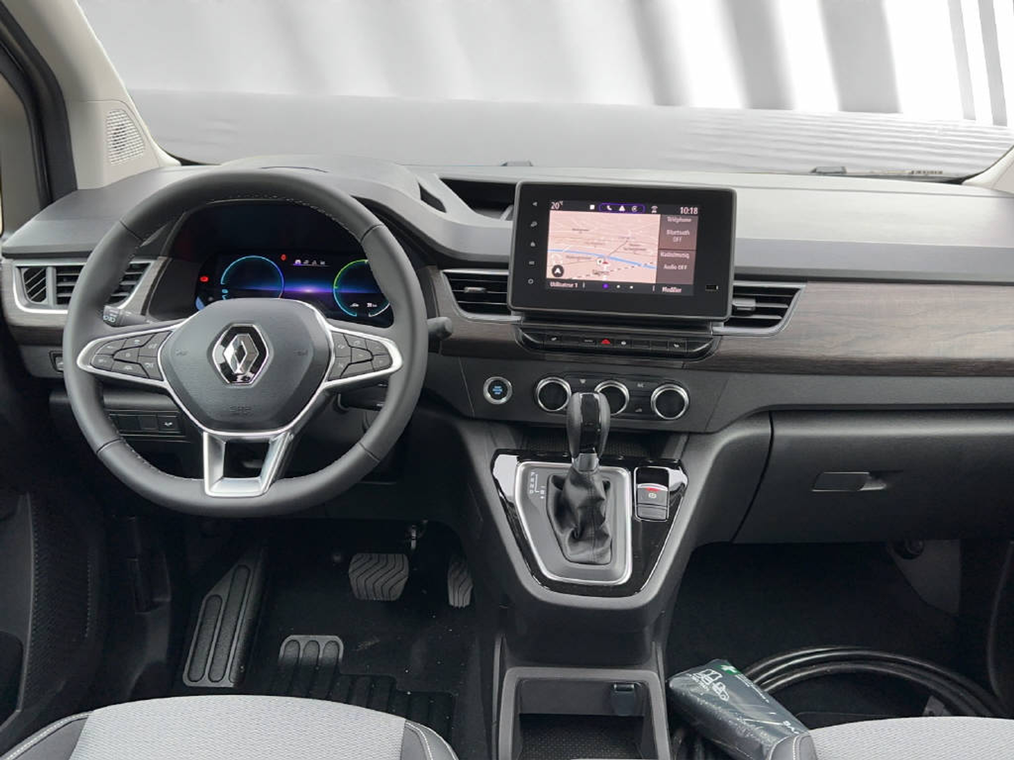 listing desktop thumbnail image 4