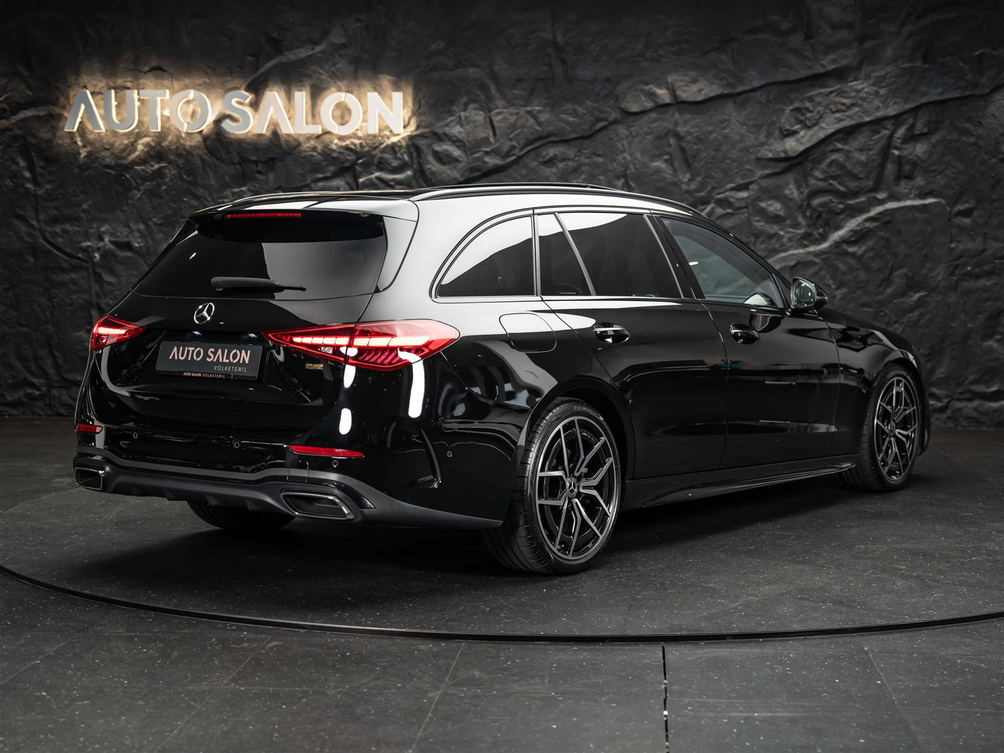 listing desktop thumbnail image 4