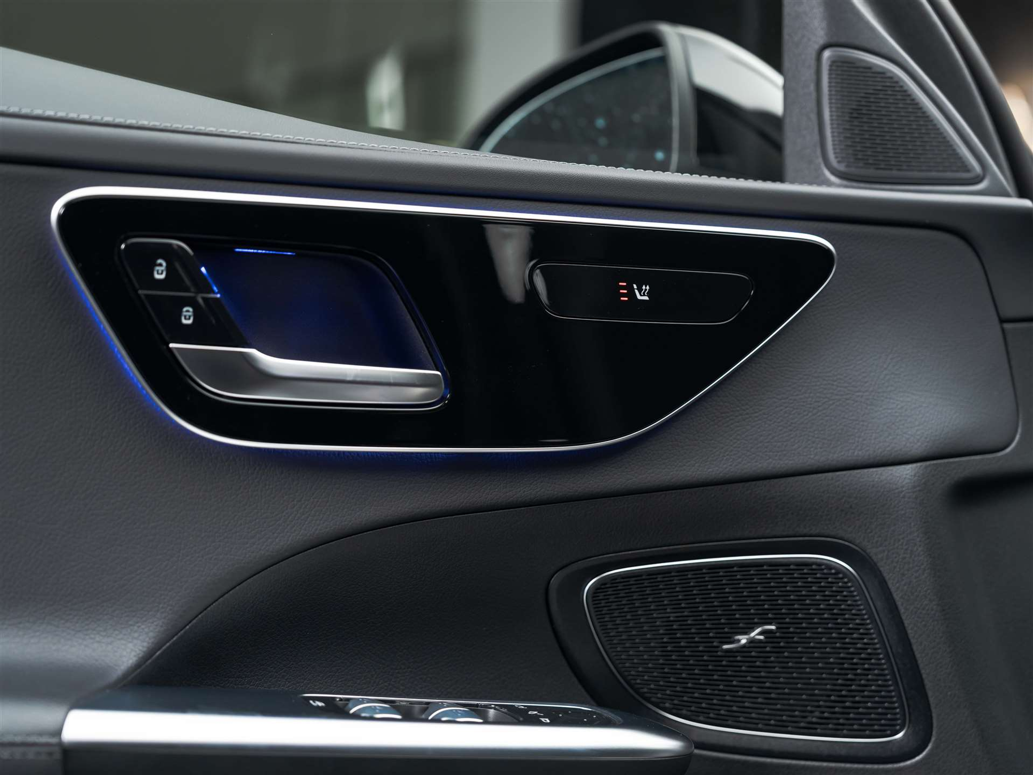 listing desktop thumbnail image 22