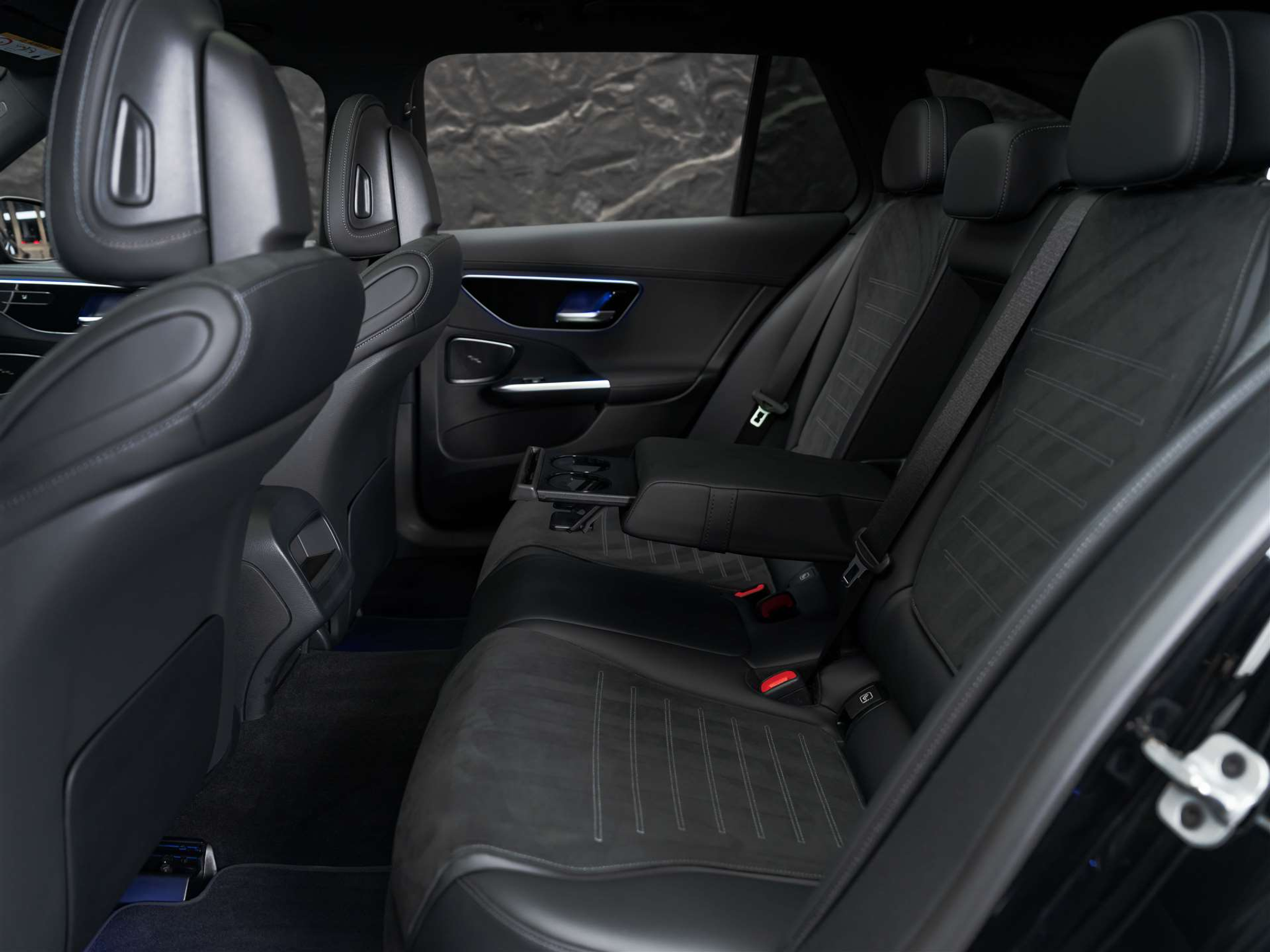 listing desktop thumbnail image 12