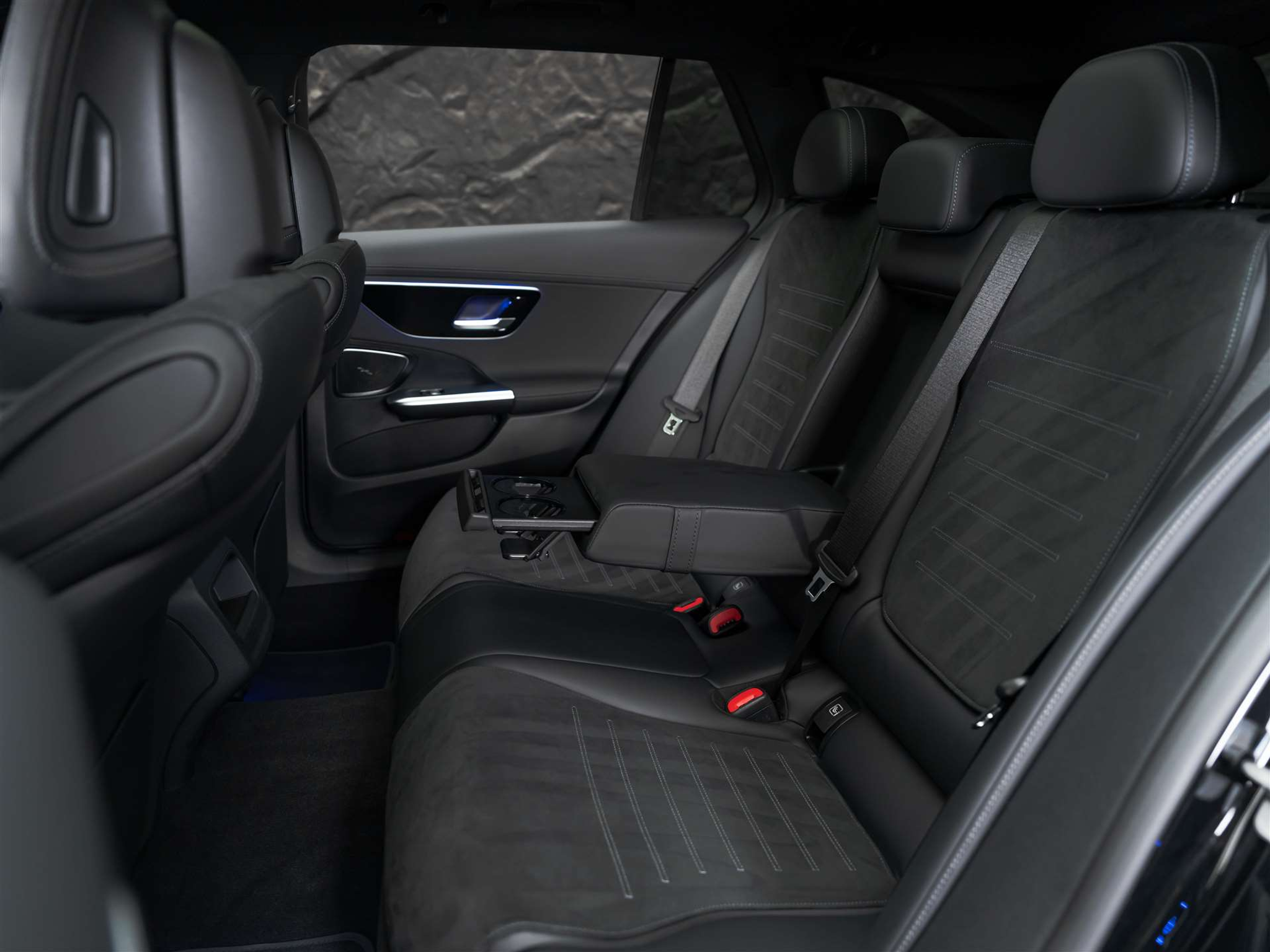 listing desktop thumbnail image 13