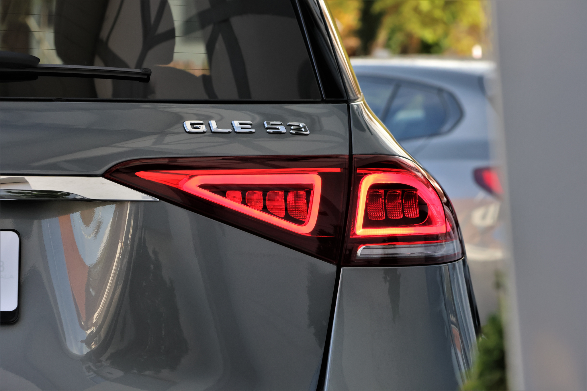 listing desktop thumbnail image 5