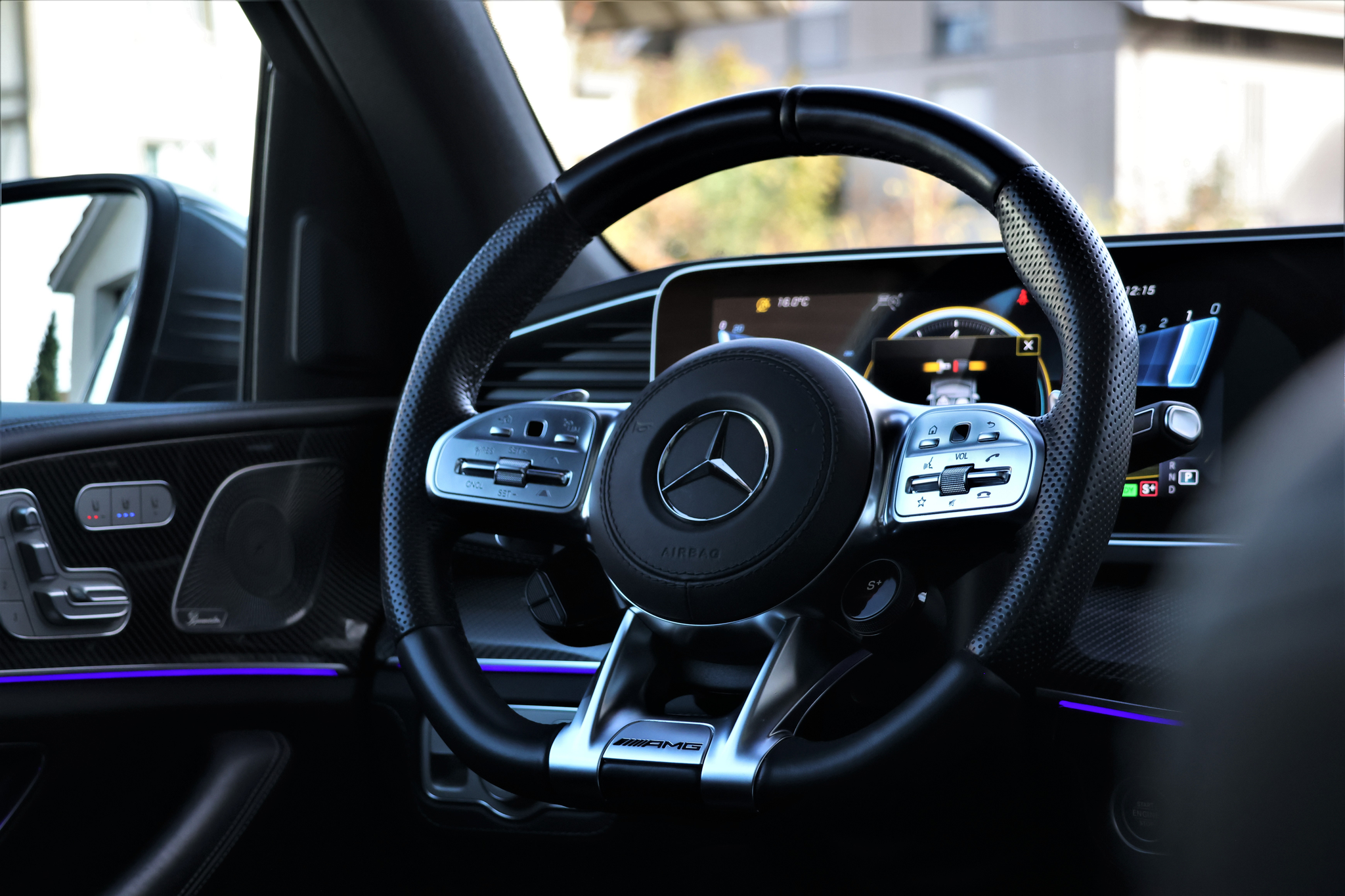 listing desktop thumbnail image 12