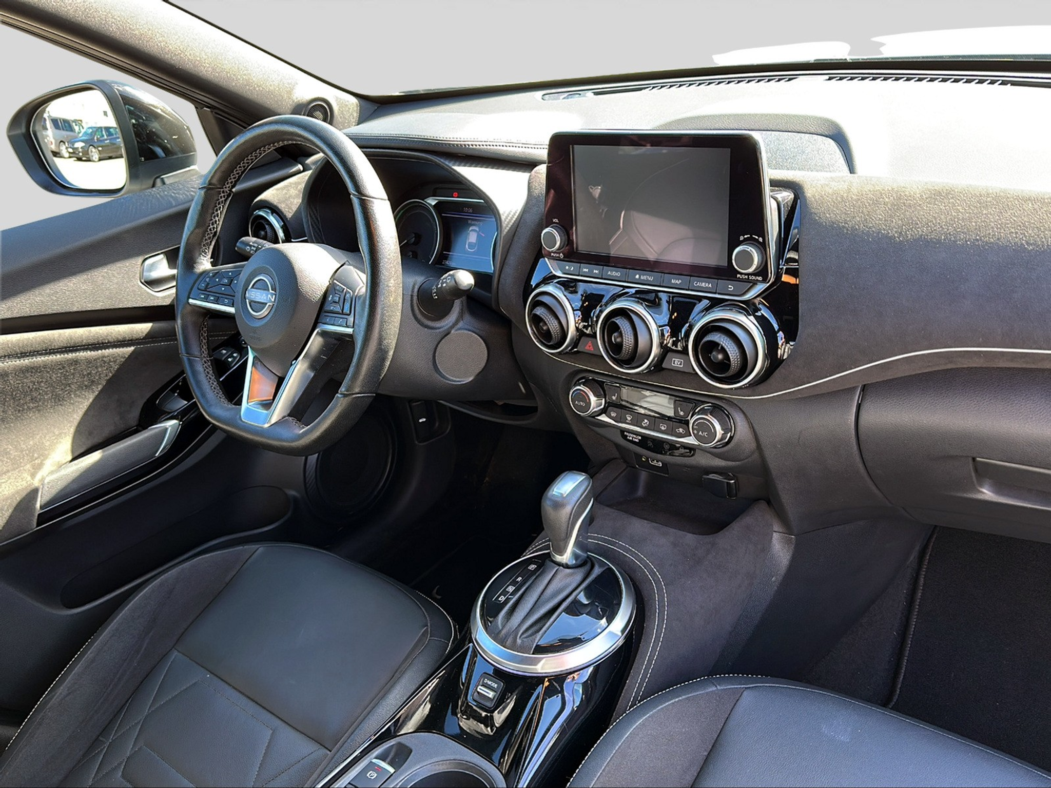 listing desktop thumbnail image 9