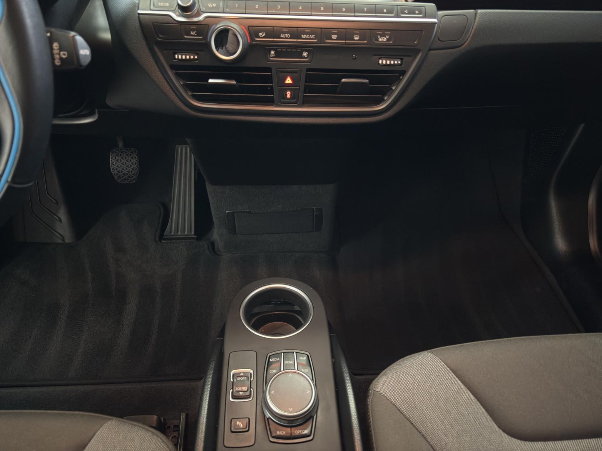 listing desktop thumbnail image 11