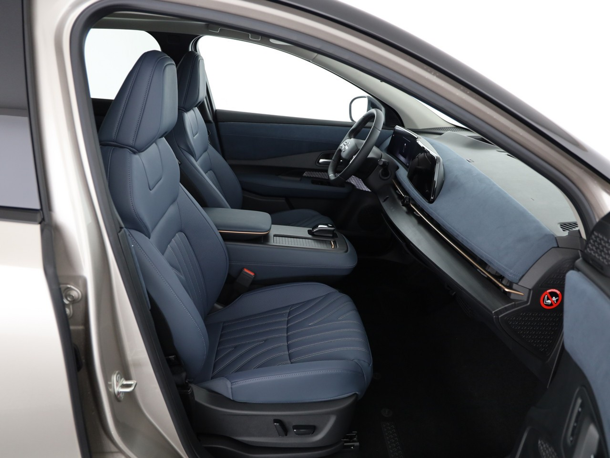 listing desktop thumbnail image 6