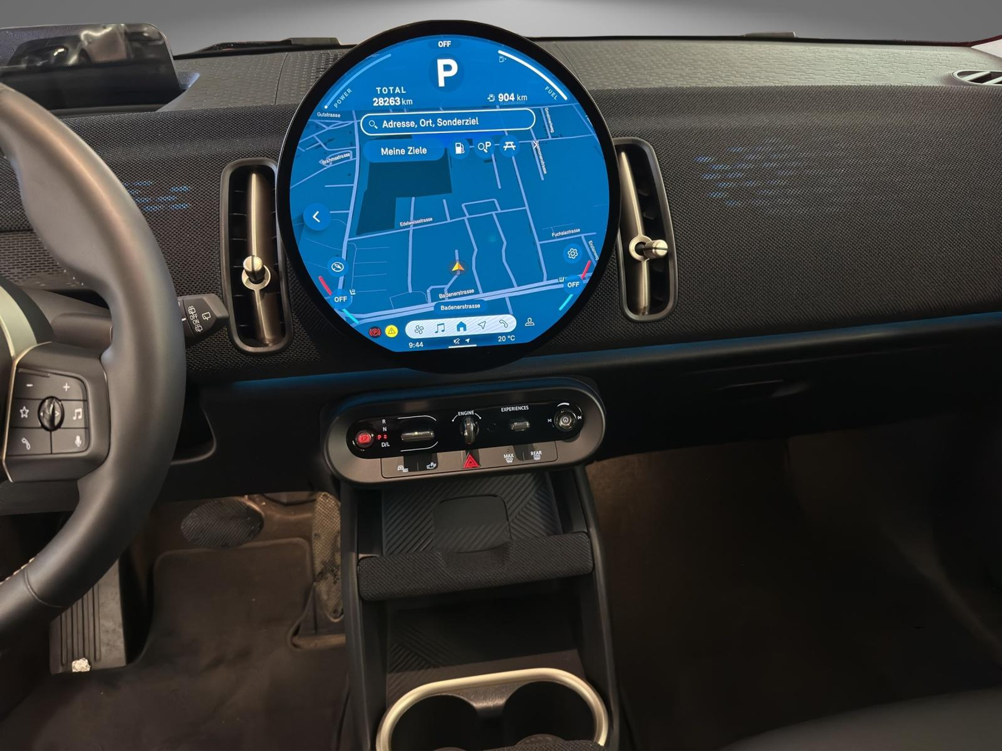 listing desktop thumbnail image 11