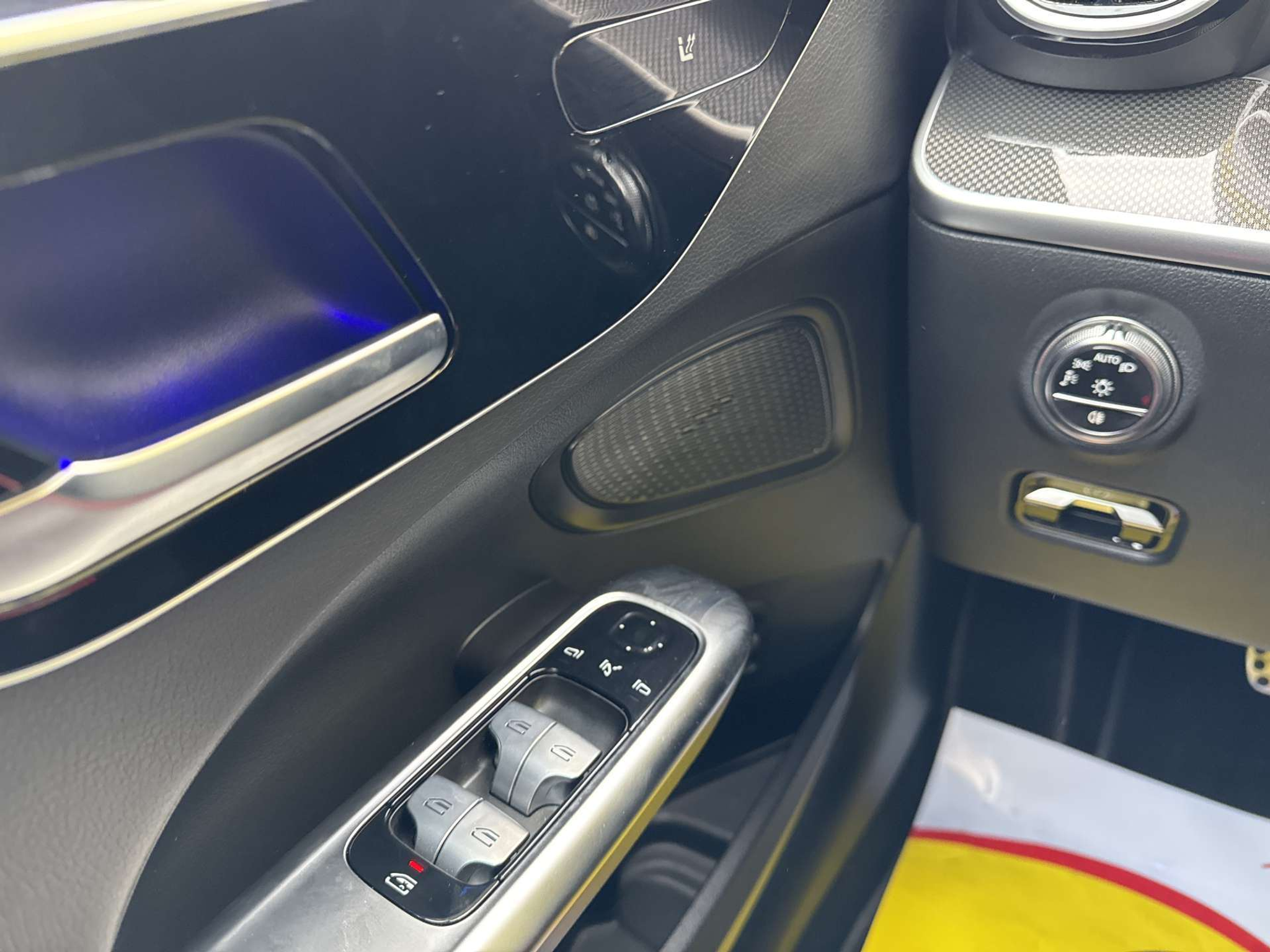 listing desktop thumbnail image 15