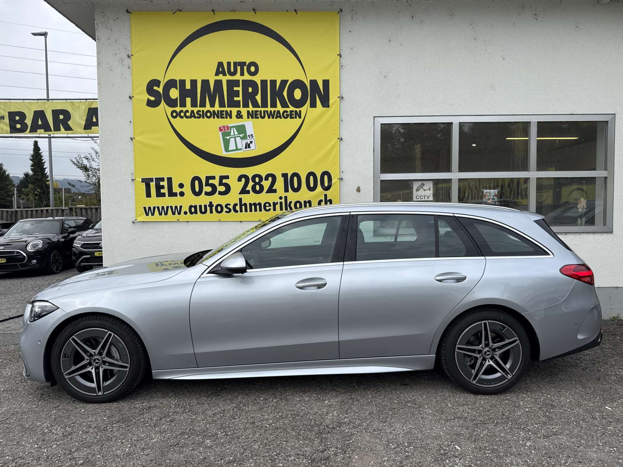 listing desktop thumbnail image 4