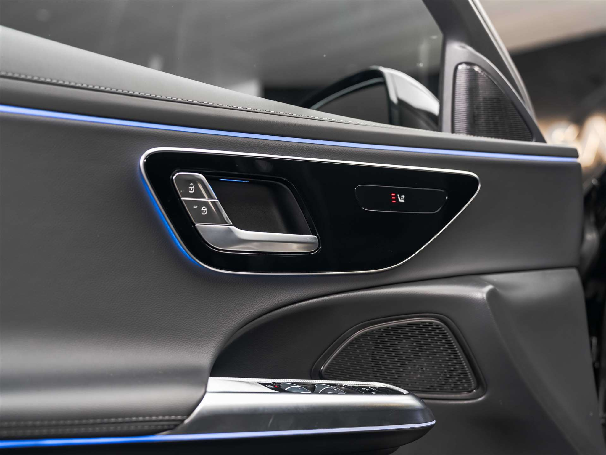 listing desktop thumbnail image 30