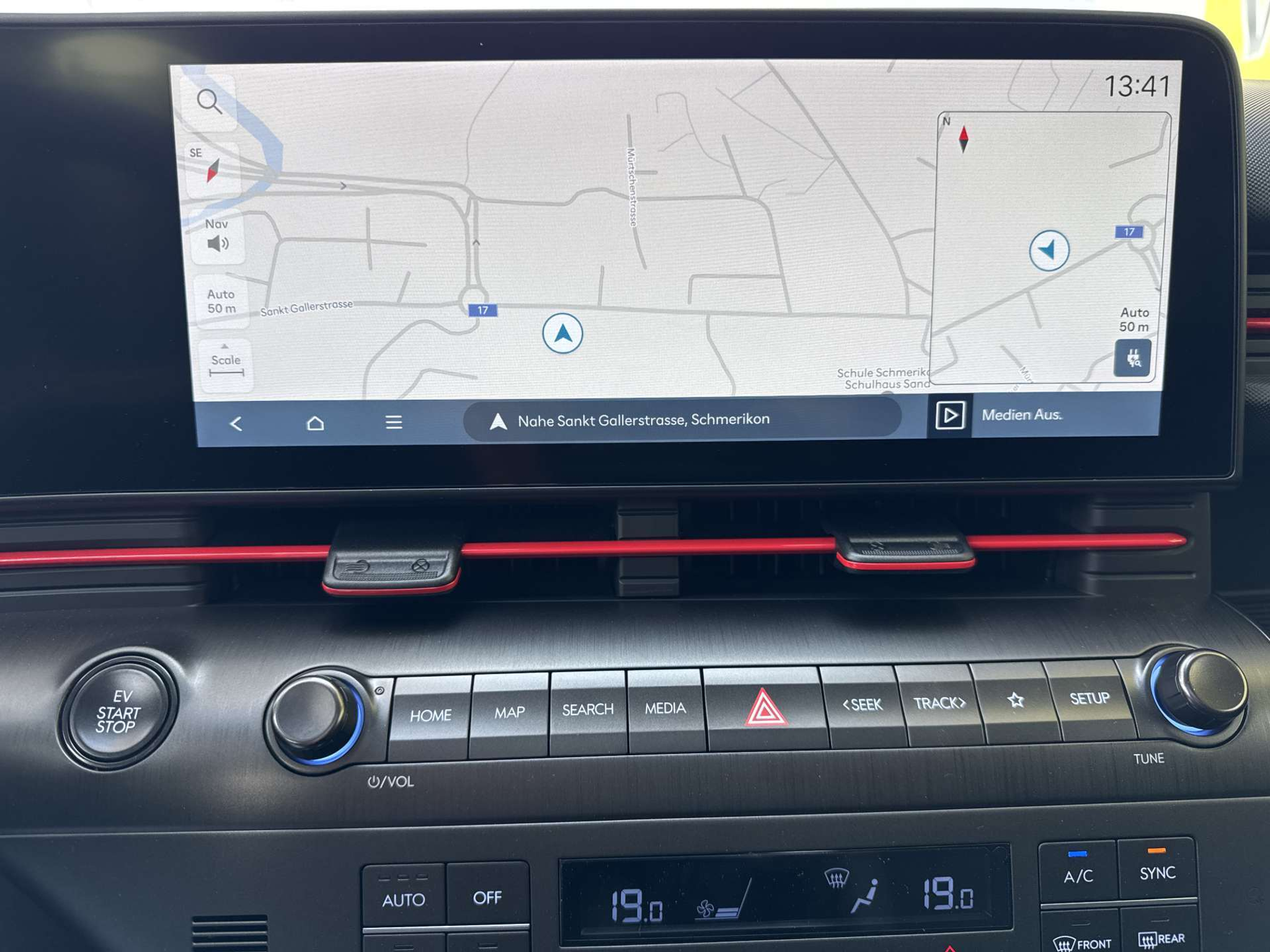 listing desktop thumbnail image 1