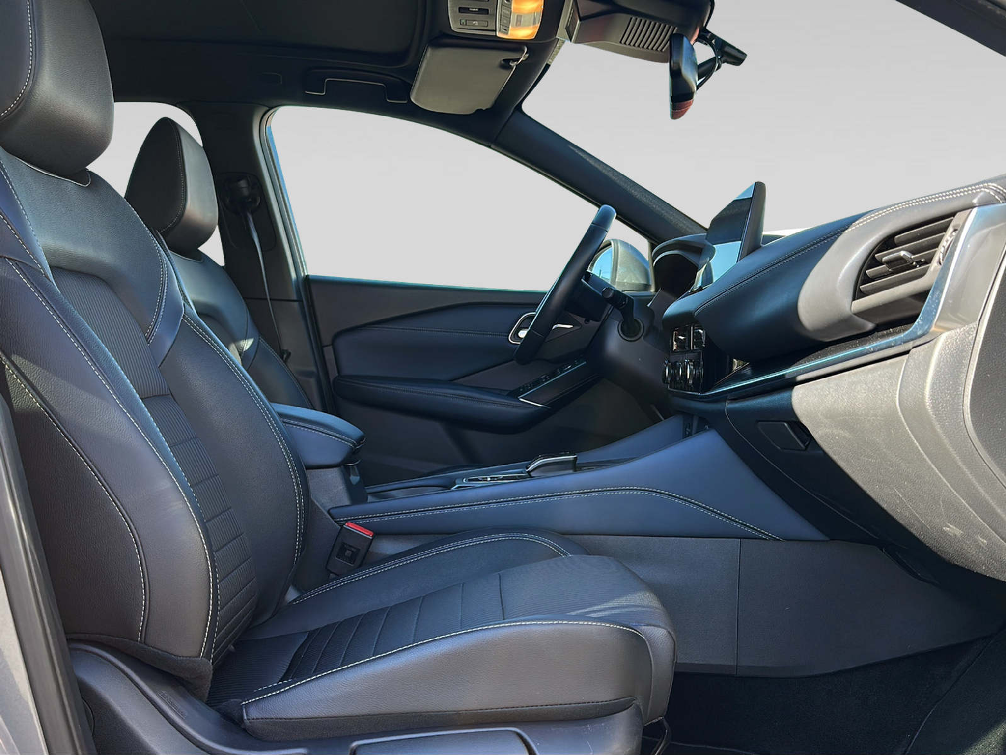 listing desktop thumbnail image 11