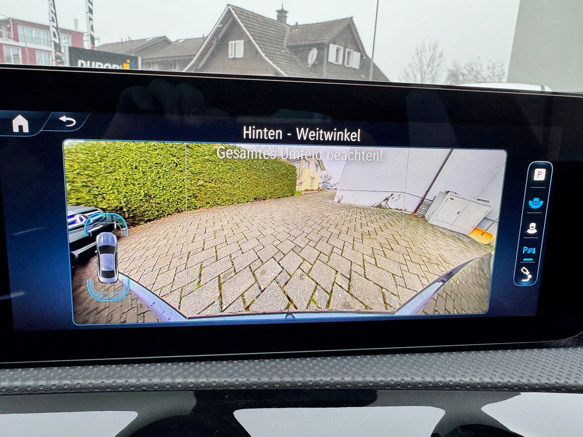 listing desktop thumbnail image 12