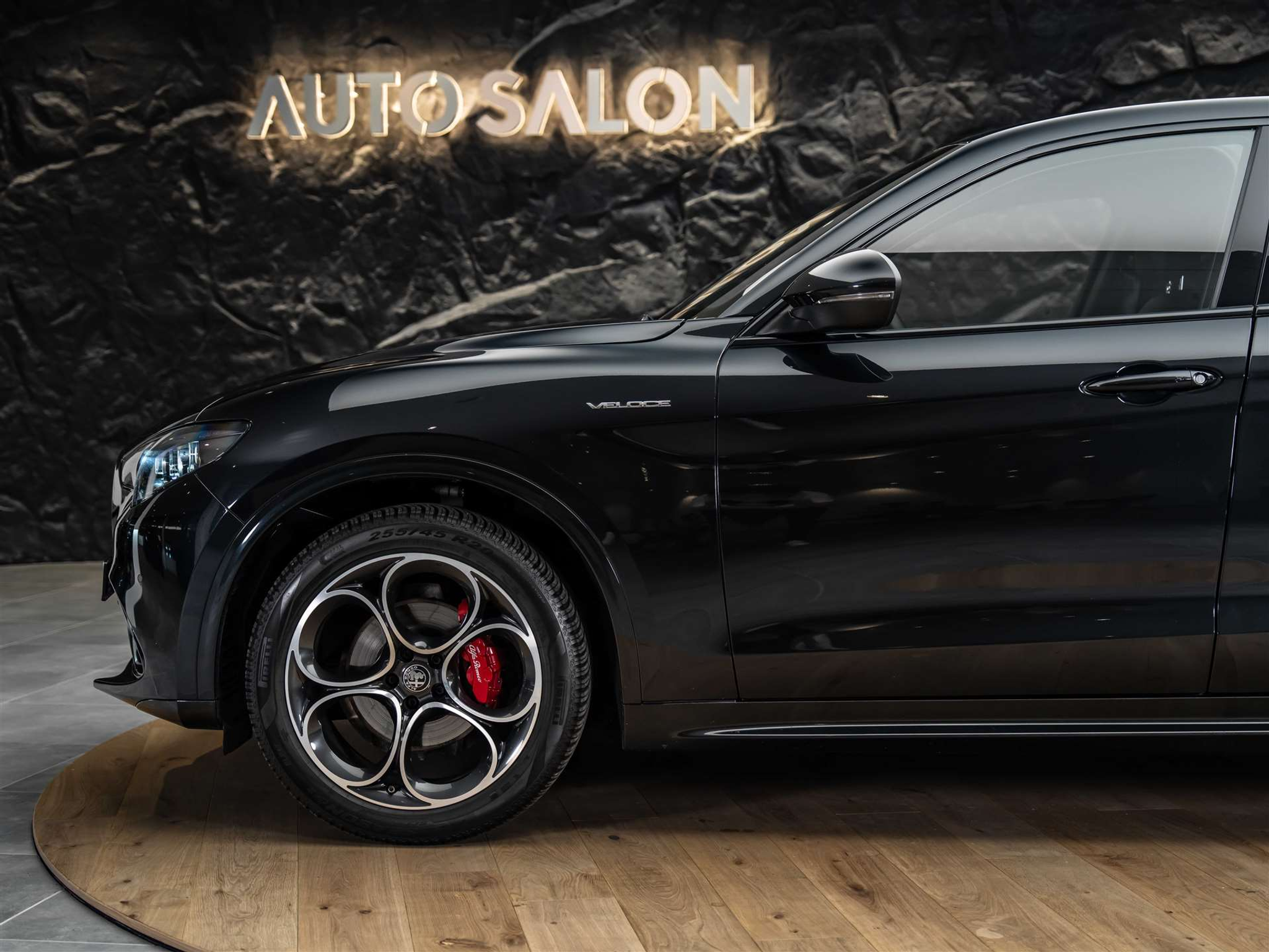 listing desktop thumbnail image 16