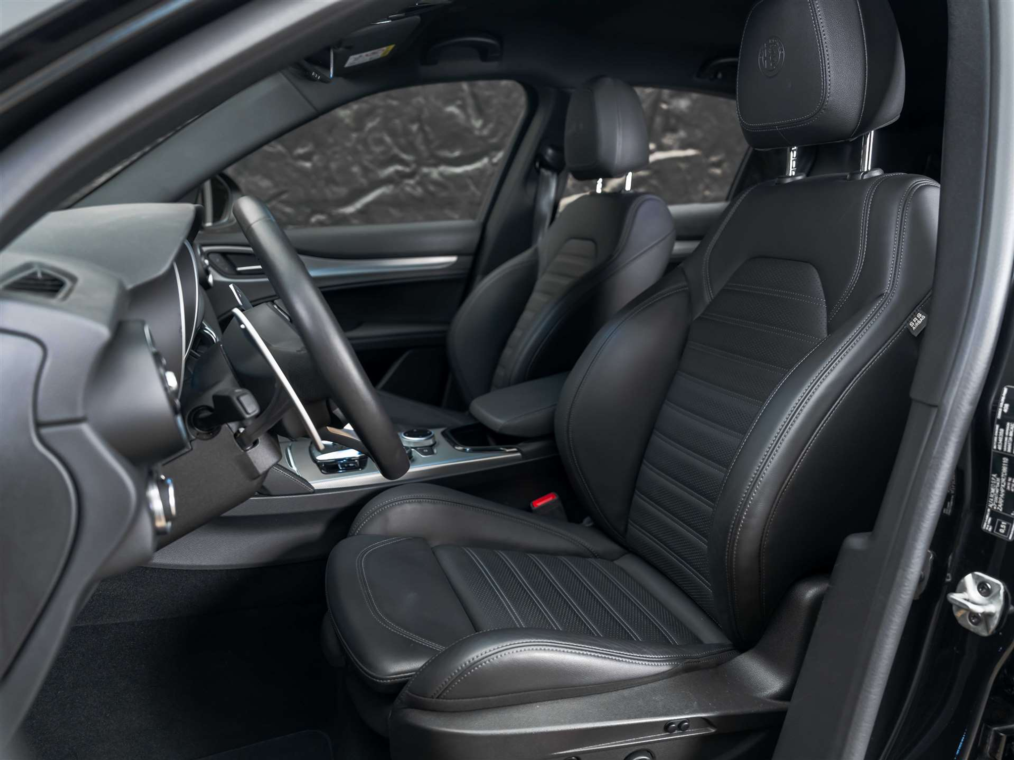 listing desktop thumbnail image 9