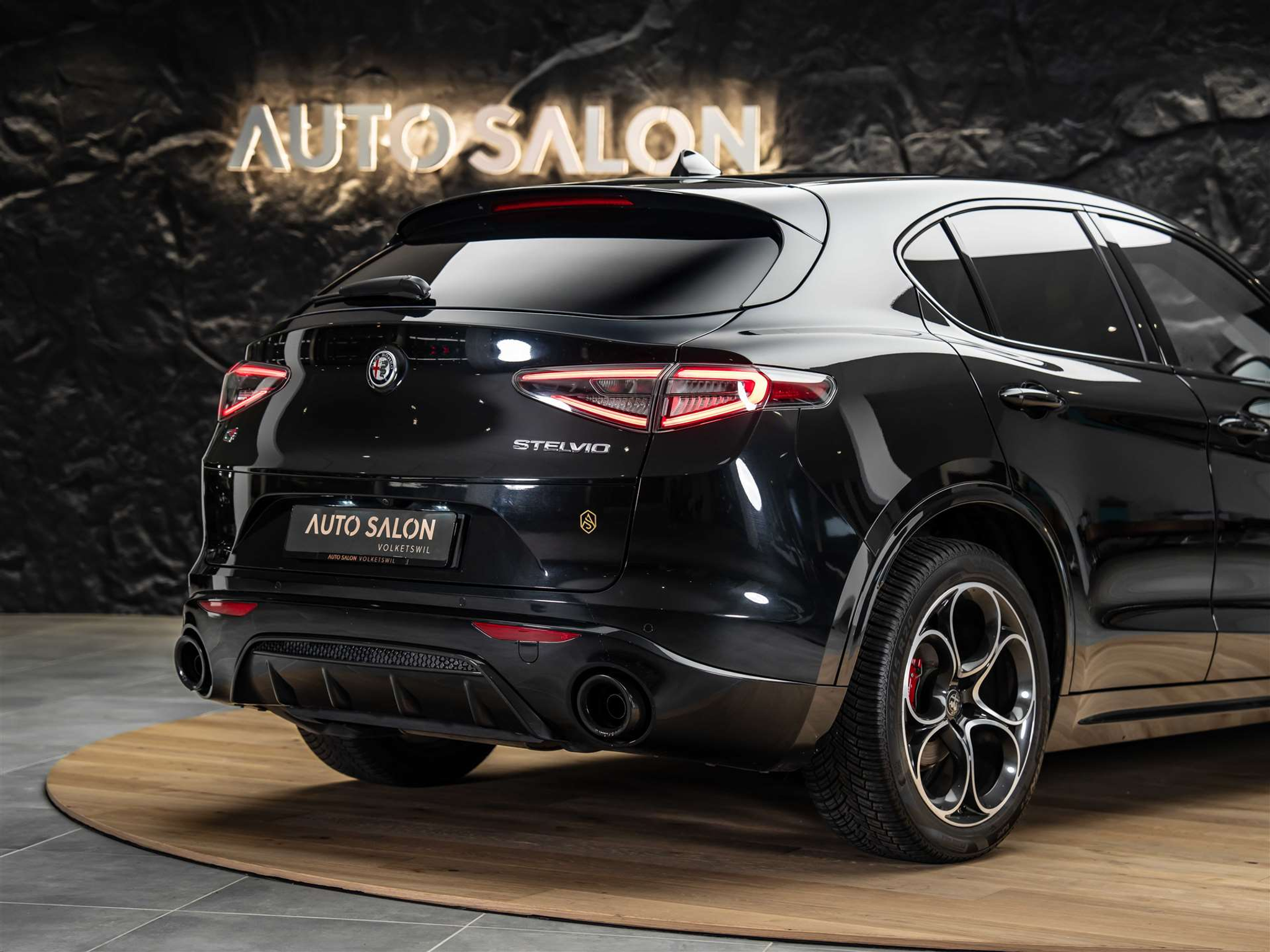 listing desktop thumbnail image 19