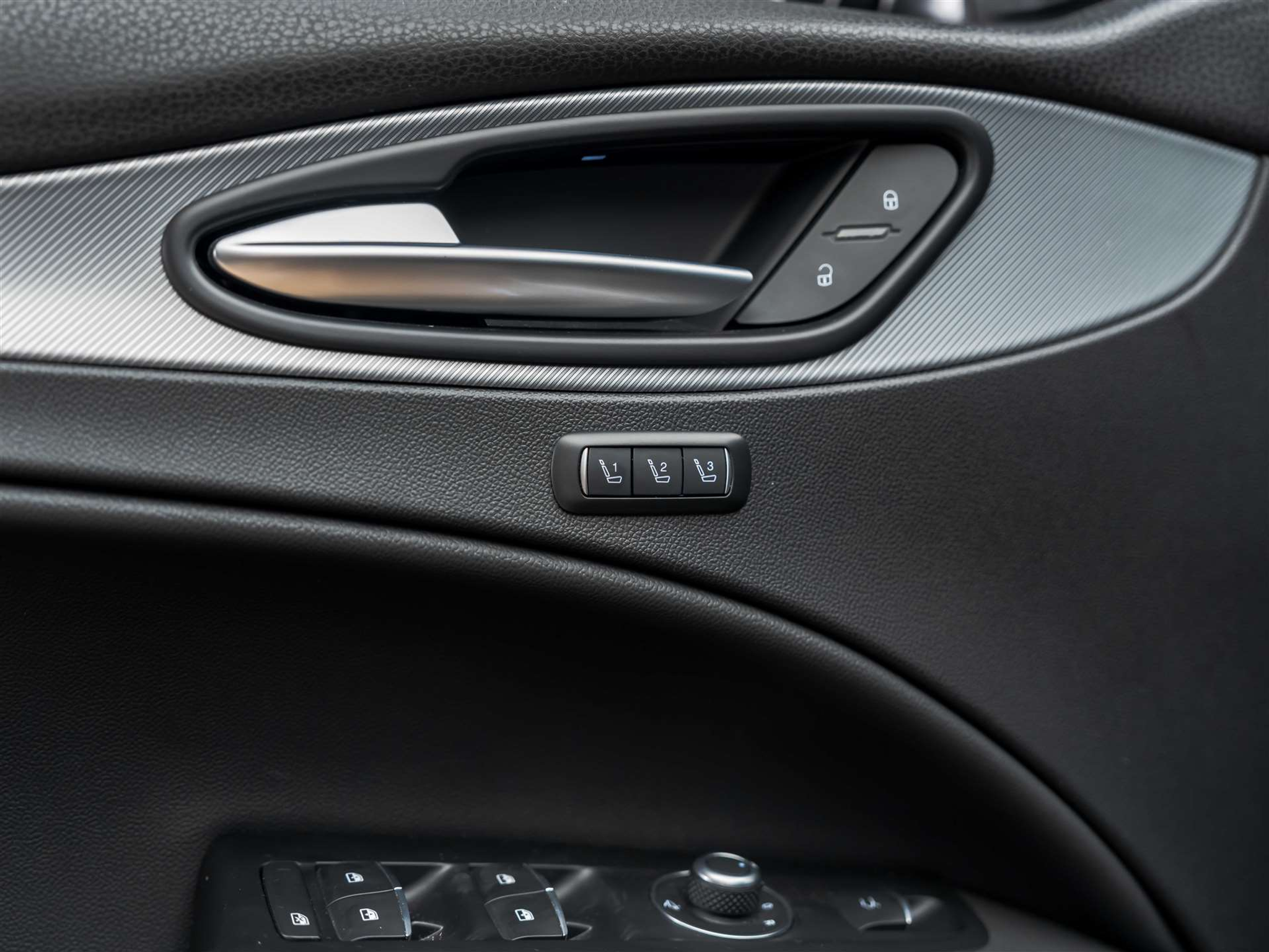 listing desktop thumbnail image 21