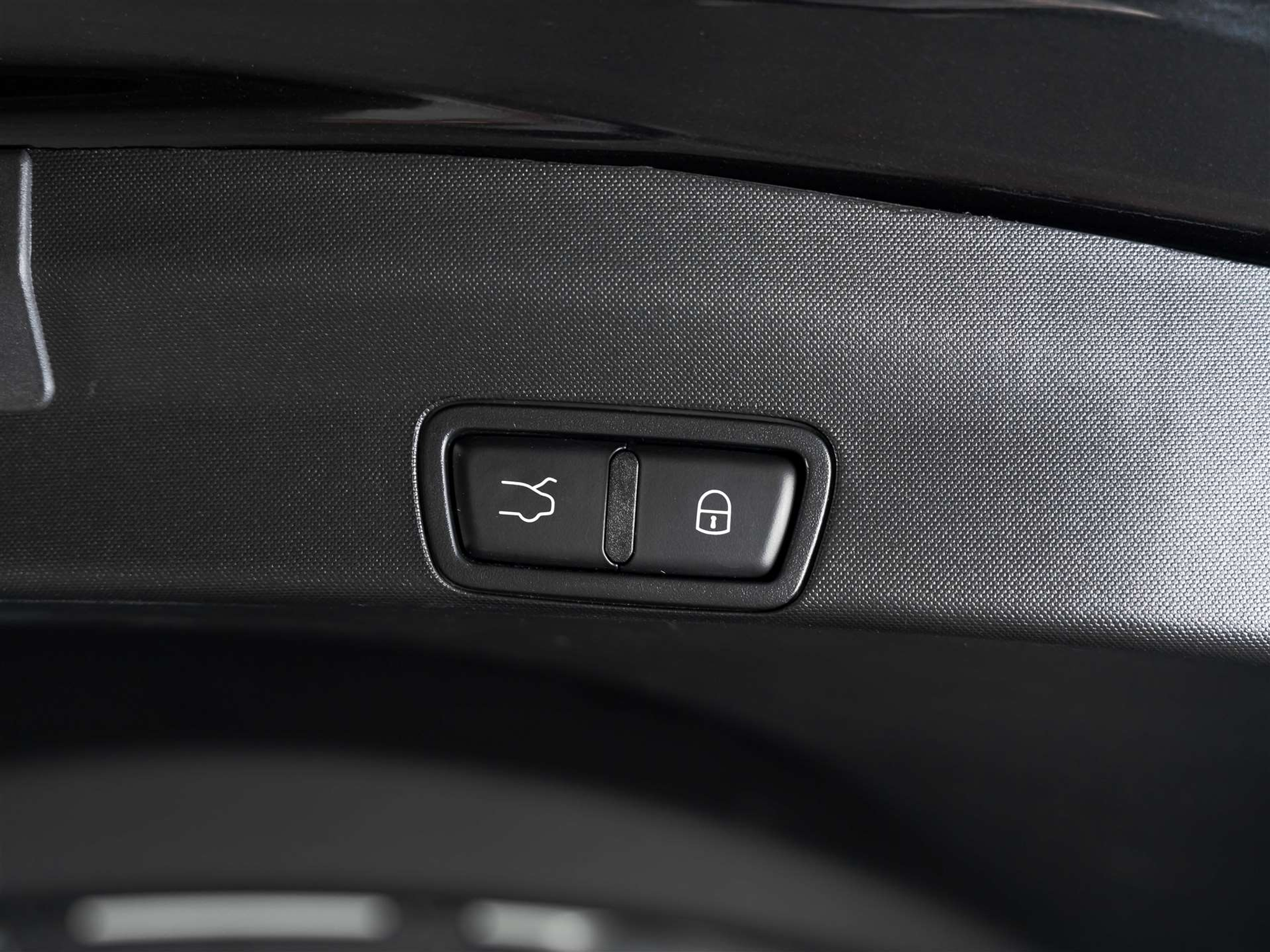 listing desktop thumbnail image 40