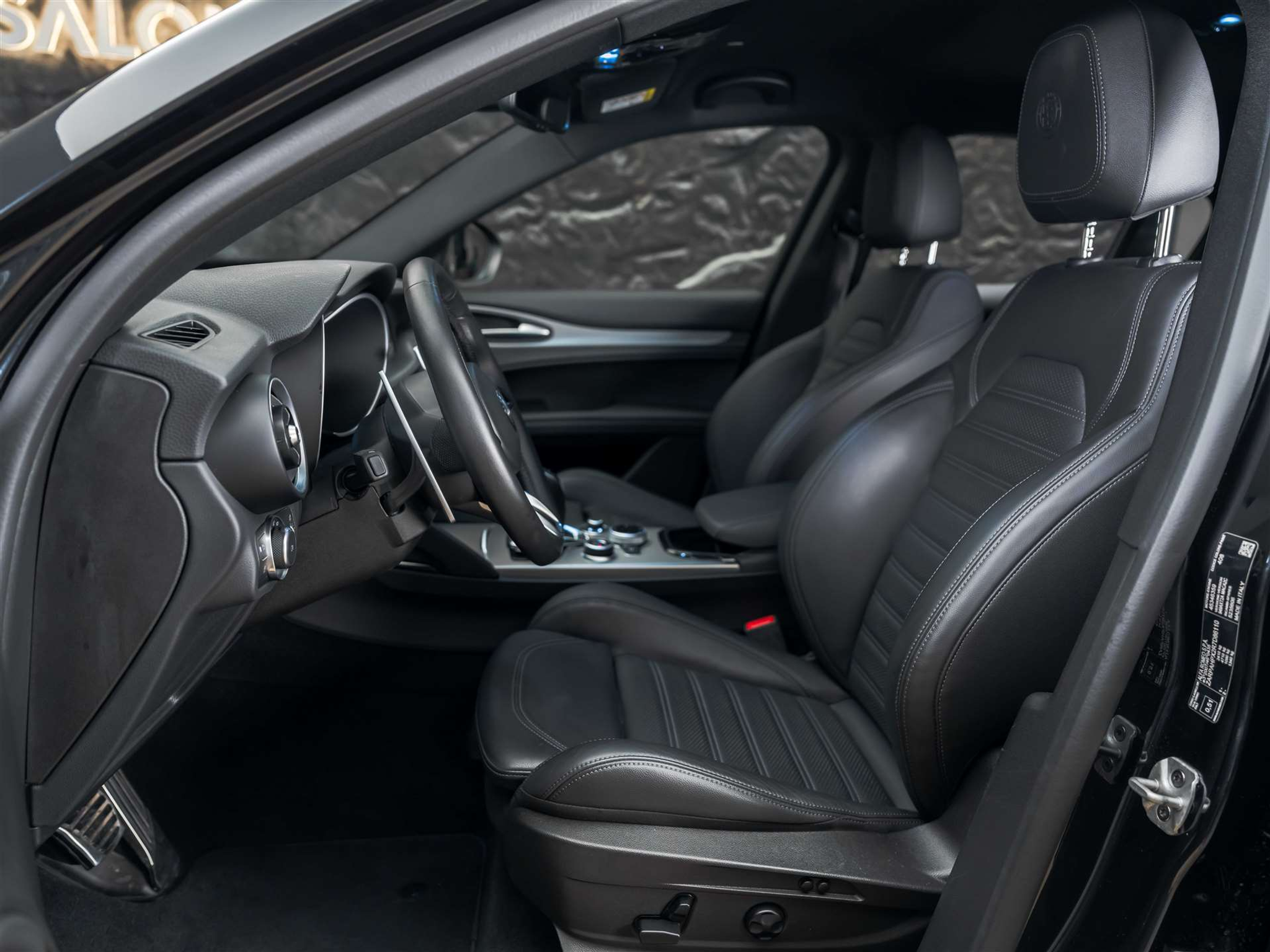 listing desktop thumbnail image 8