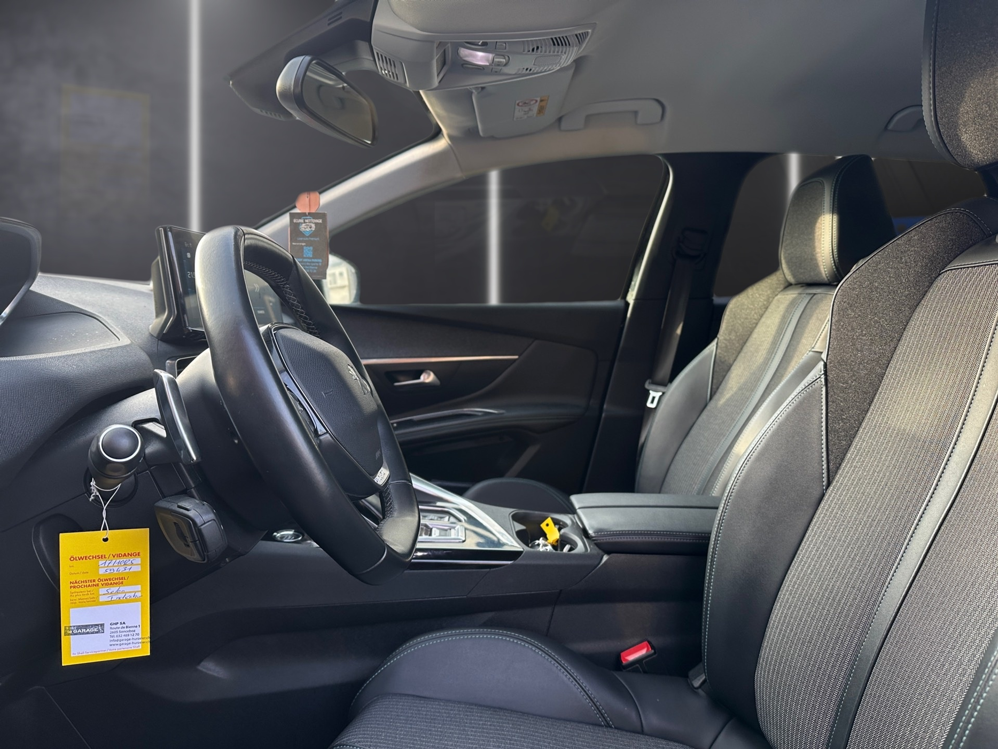 listing desktop thumbnail image 6