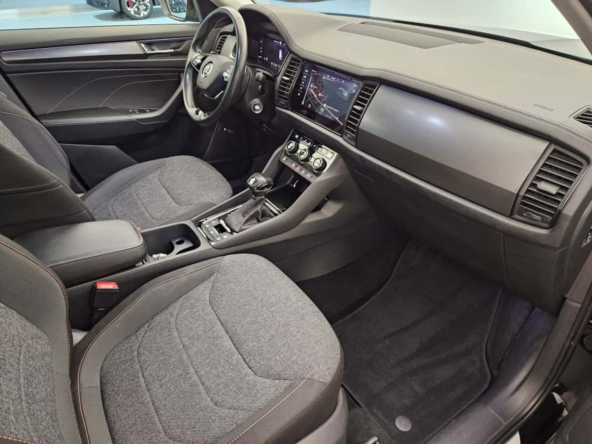 listing desktop thumbnail image 11