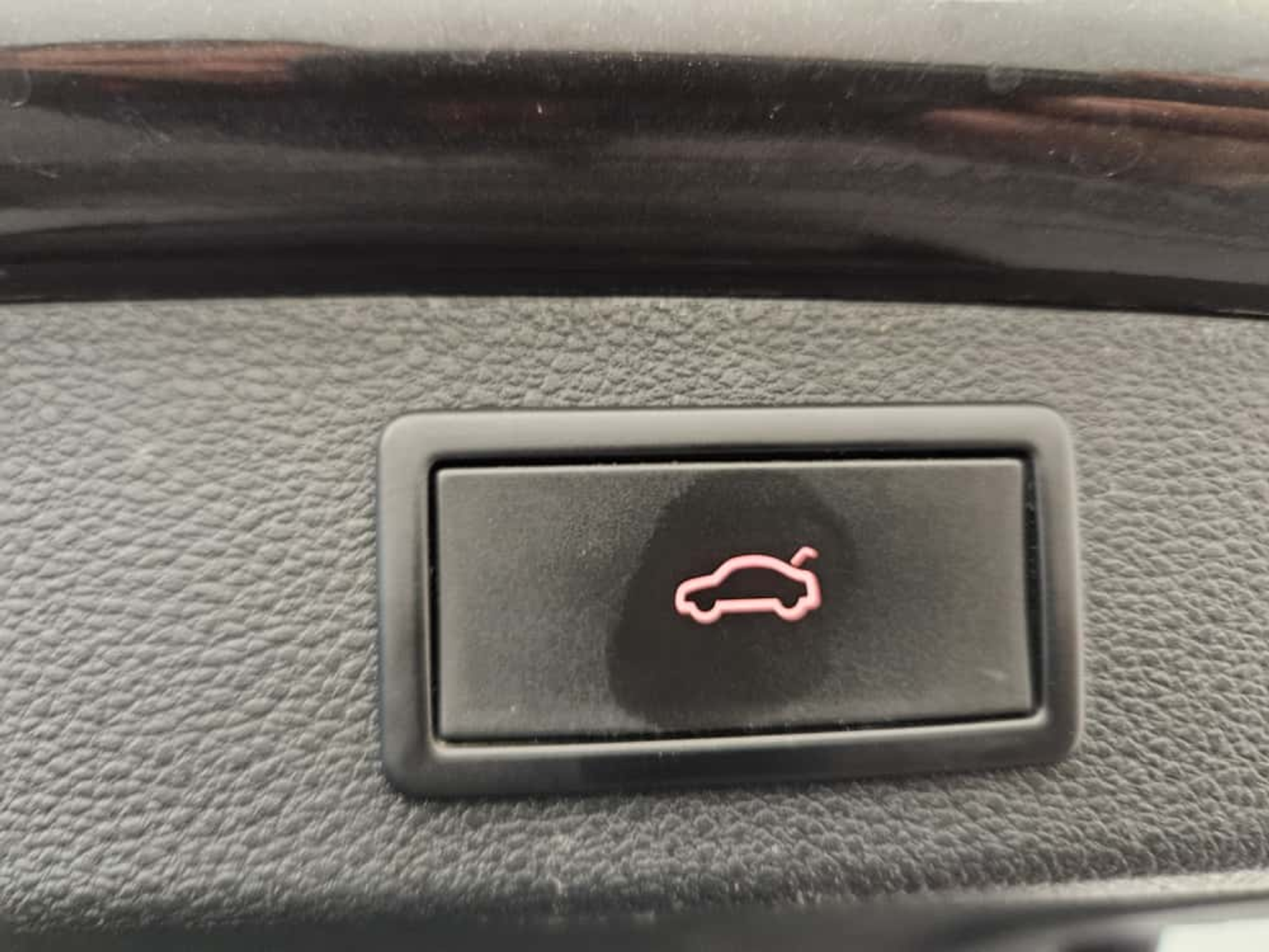 listing desktop thumbnail image 15