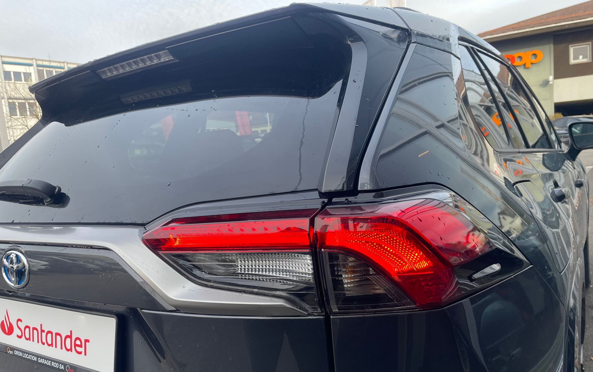 listing desktop thumbnail image 7