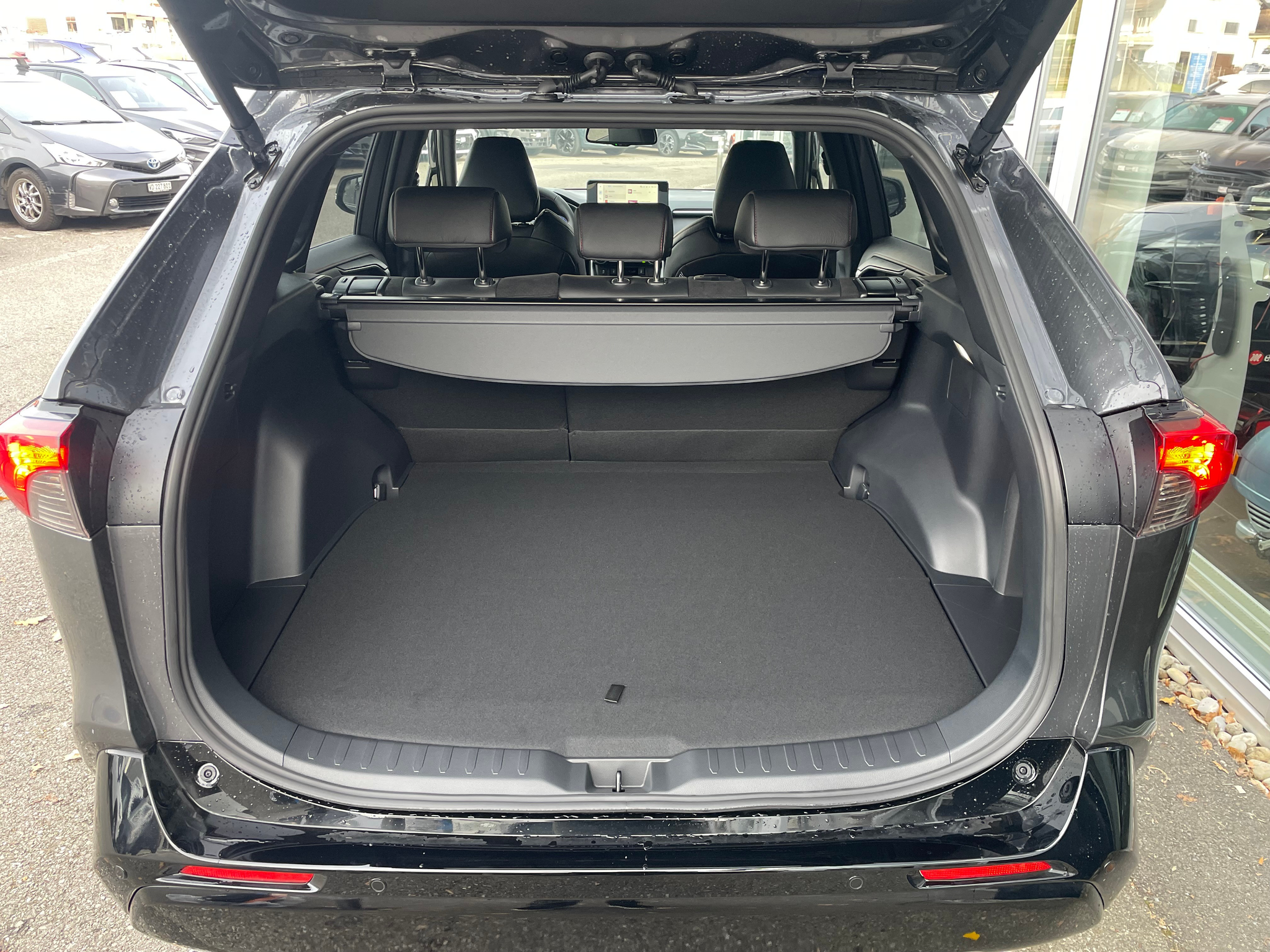 listing desktop thumbnail image 9