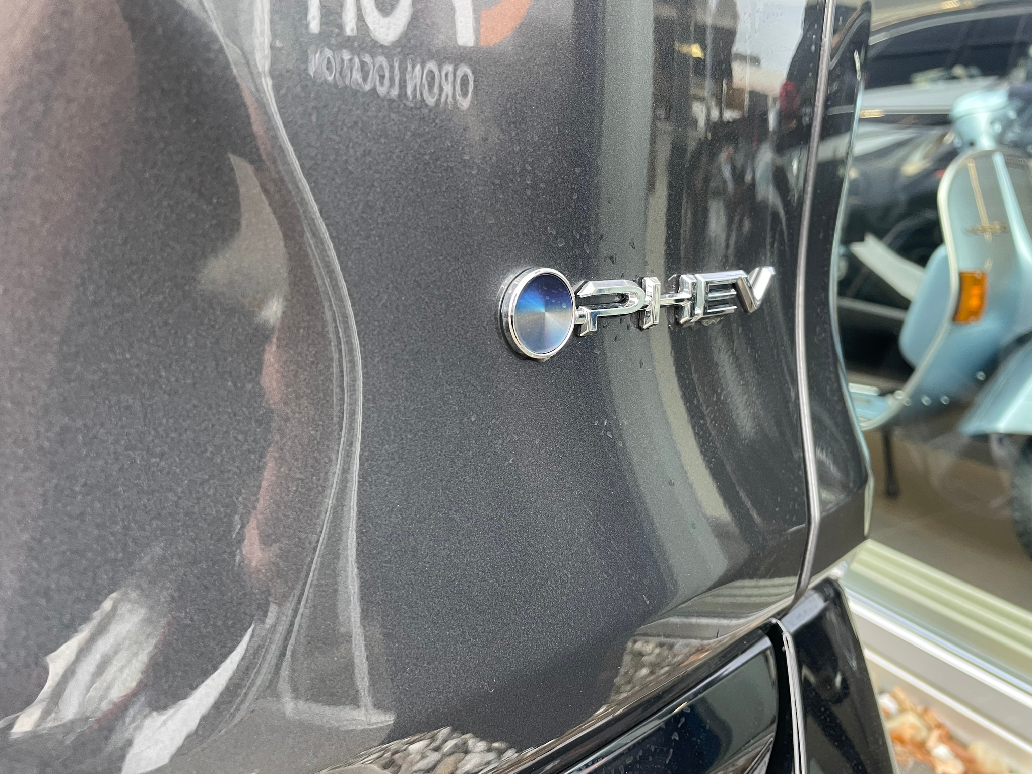 listing desktop thumbnail image 8