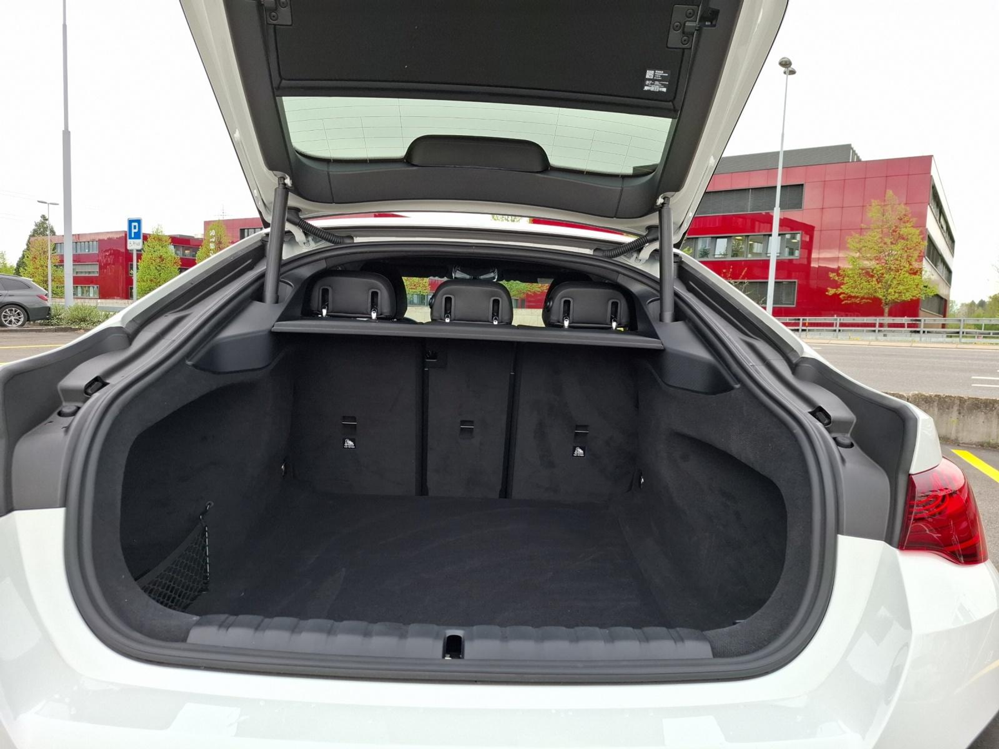 listing desktop thumbnail image 14