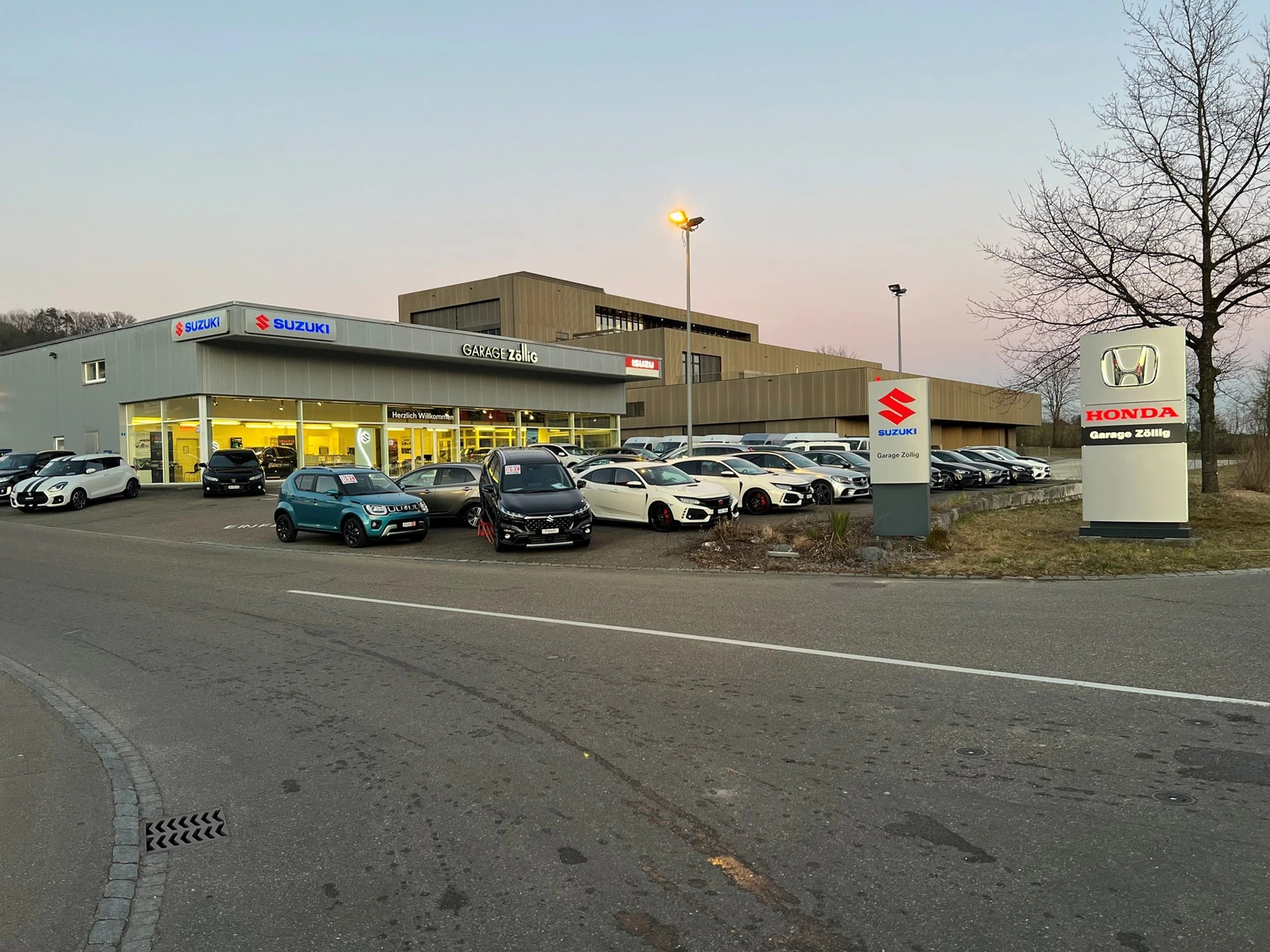 listing desktop thumbnail image 28