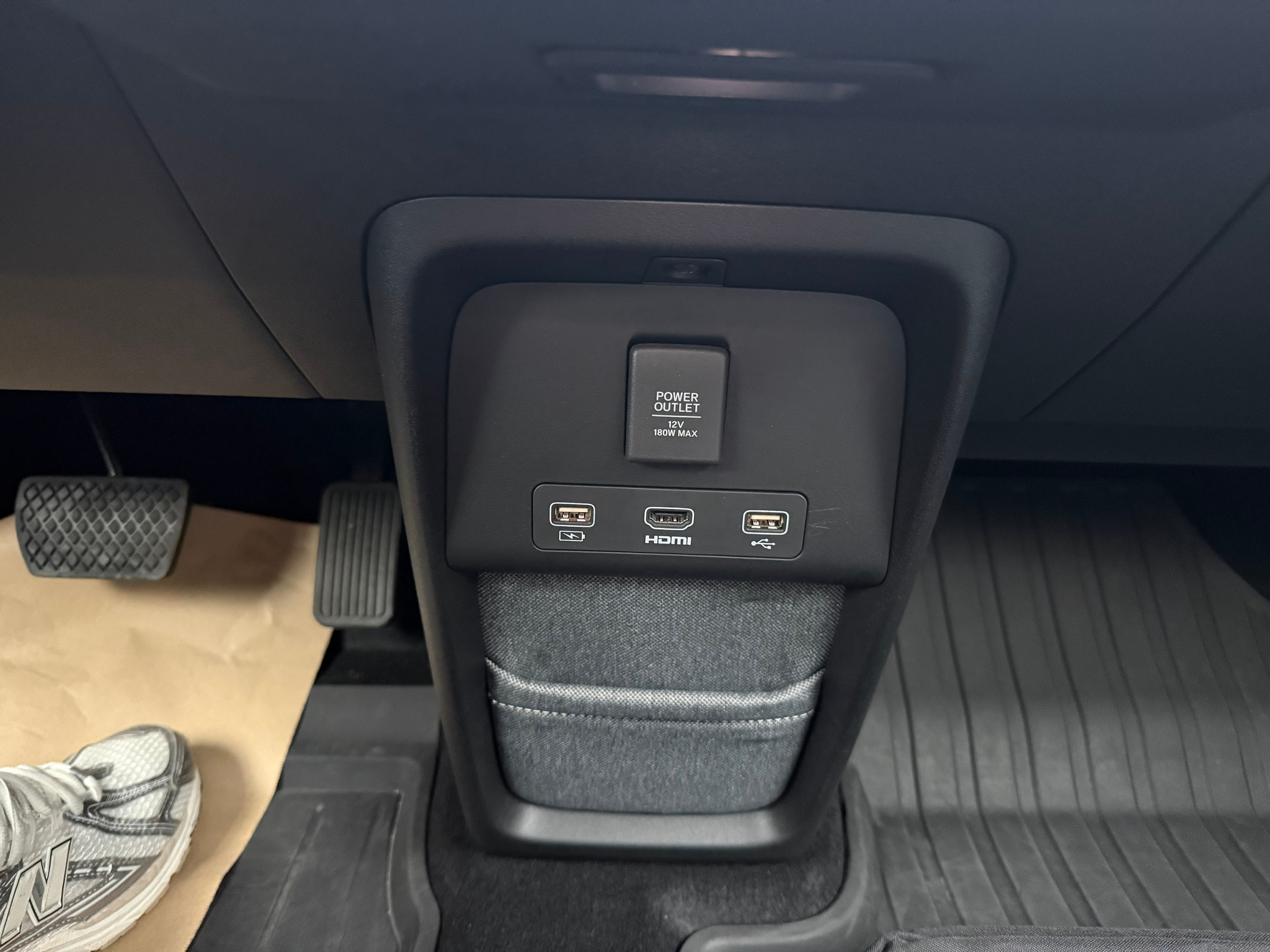 listing desktop thumbnail image 17