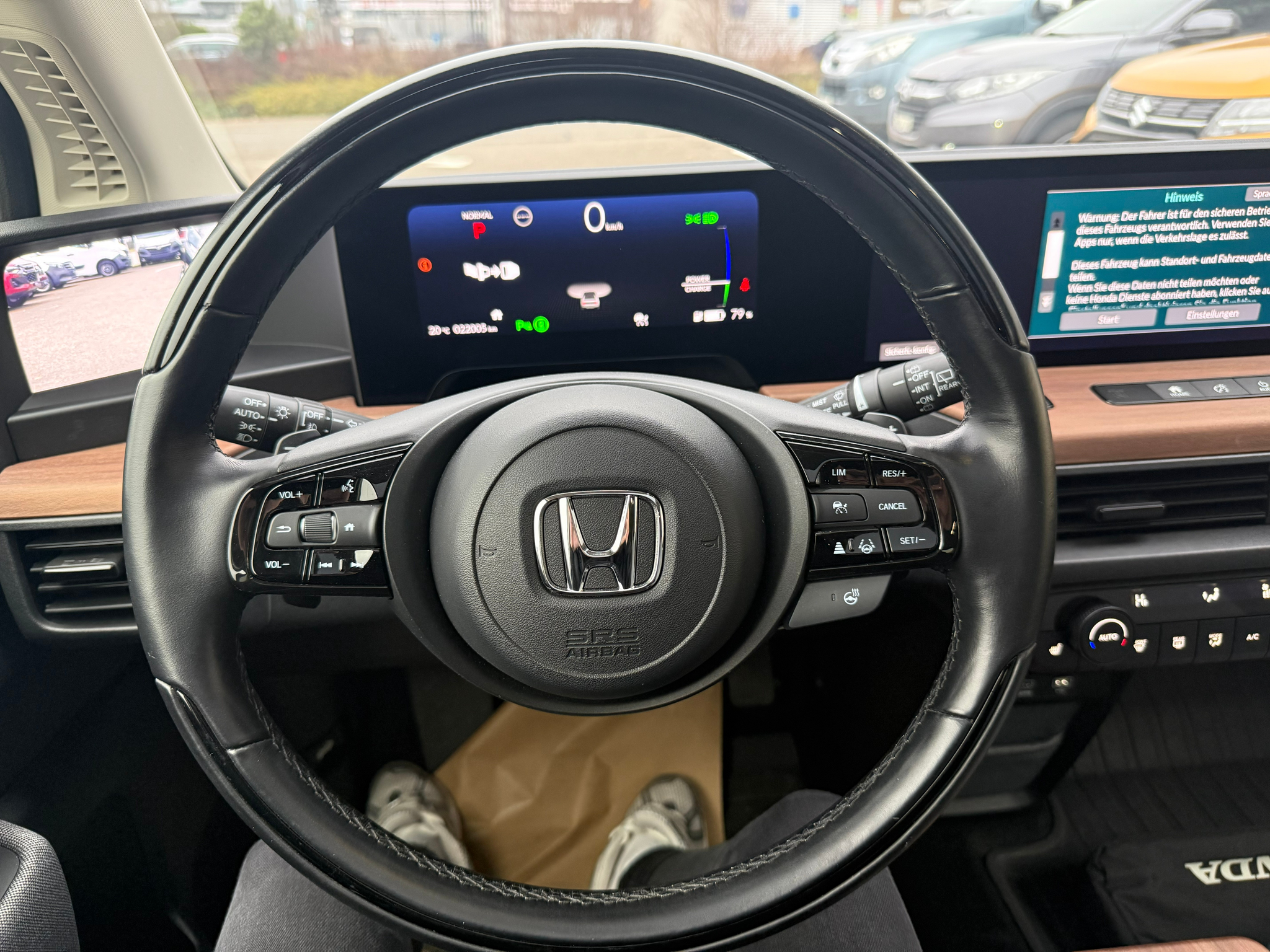 listing desktop thumbnail image 11