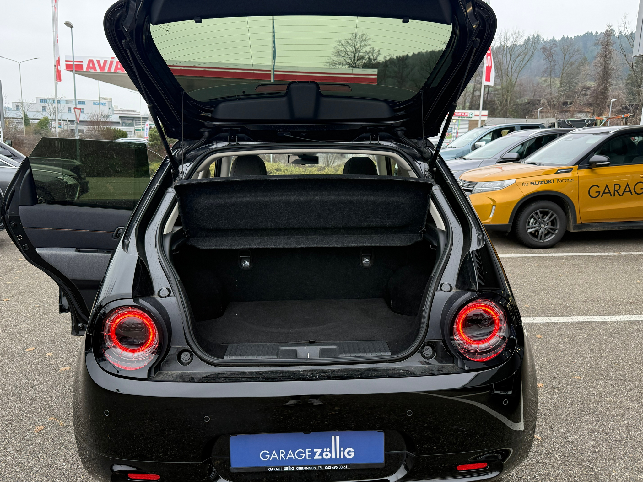 listing desktop thumbnail image 25