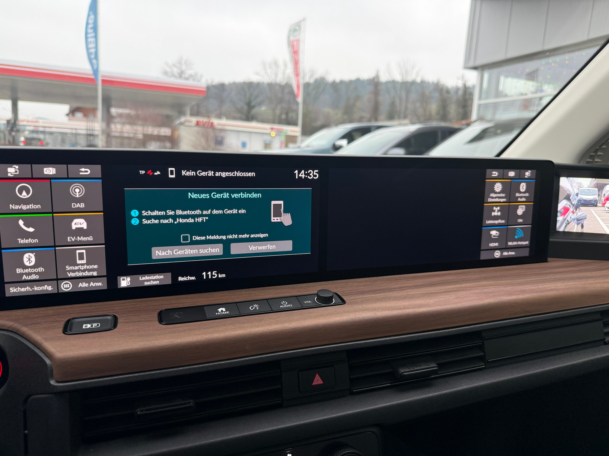 listing desktop thumbnail image 15