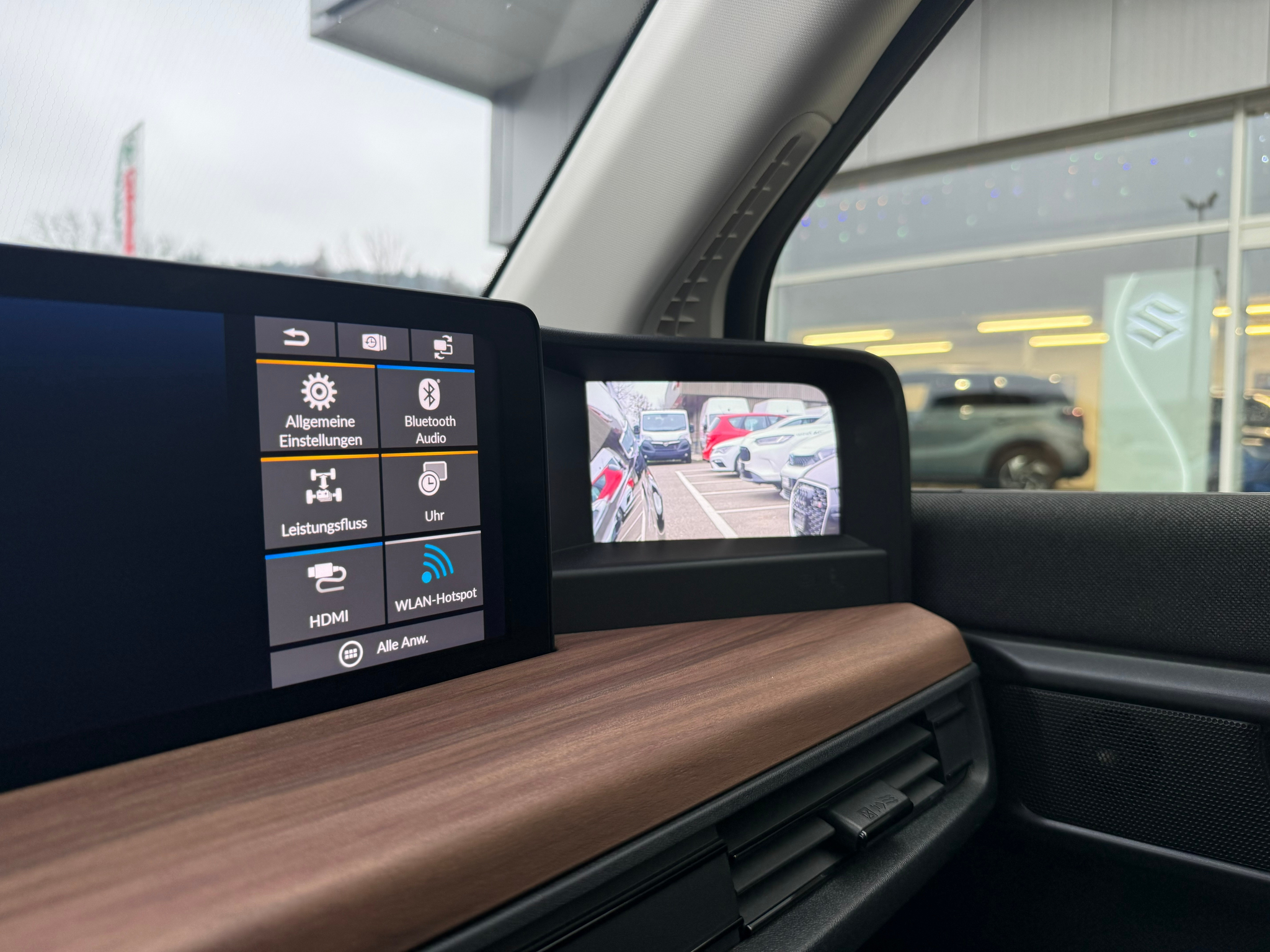 listing desktop thumbnail image 20