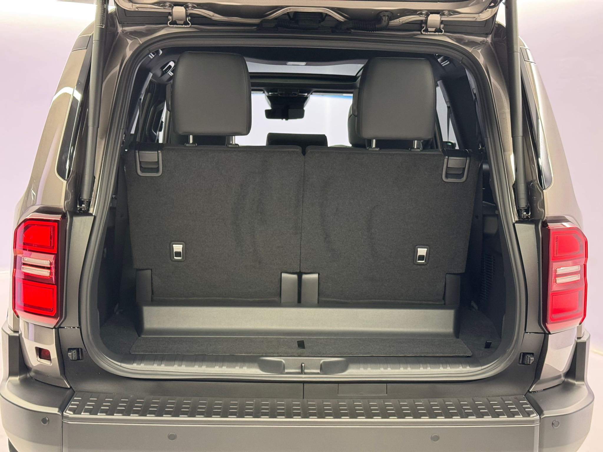 listing desktop thumbnail image 12