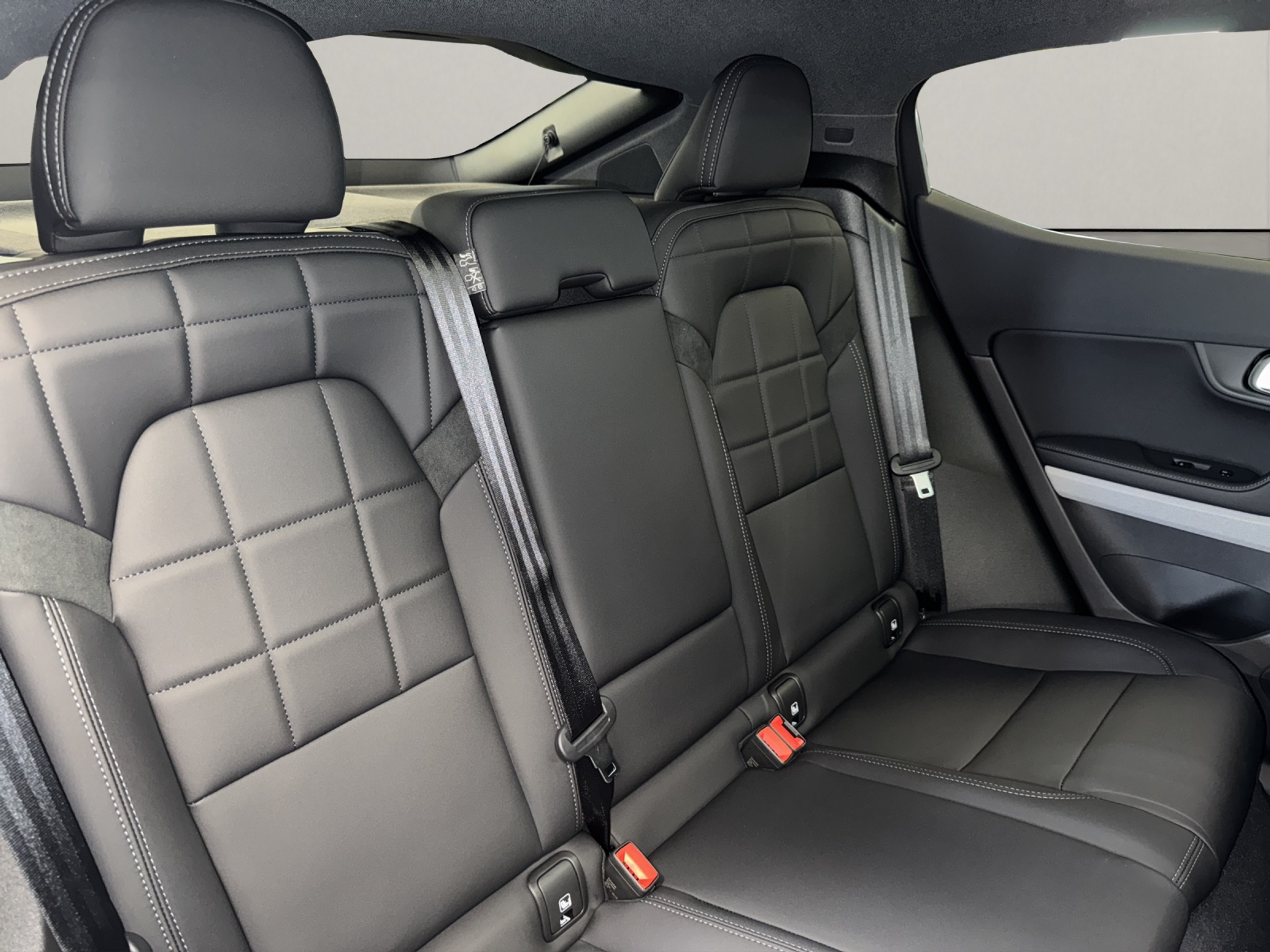 listing desktop thumbnail image 10