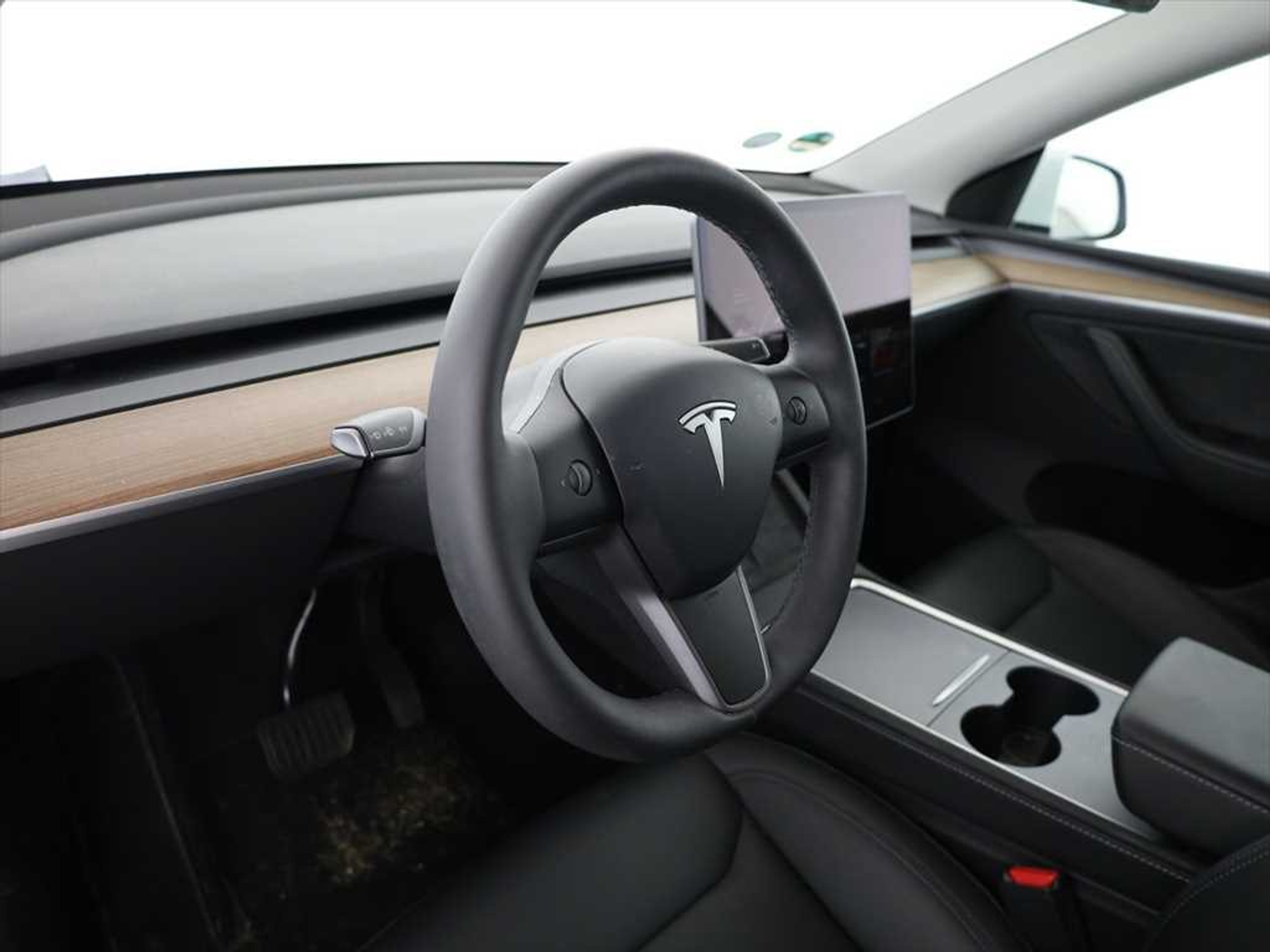 listing desktop thumbnail image 7