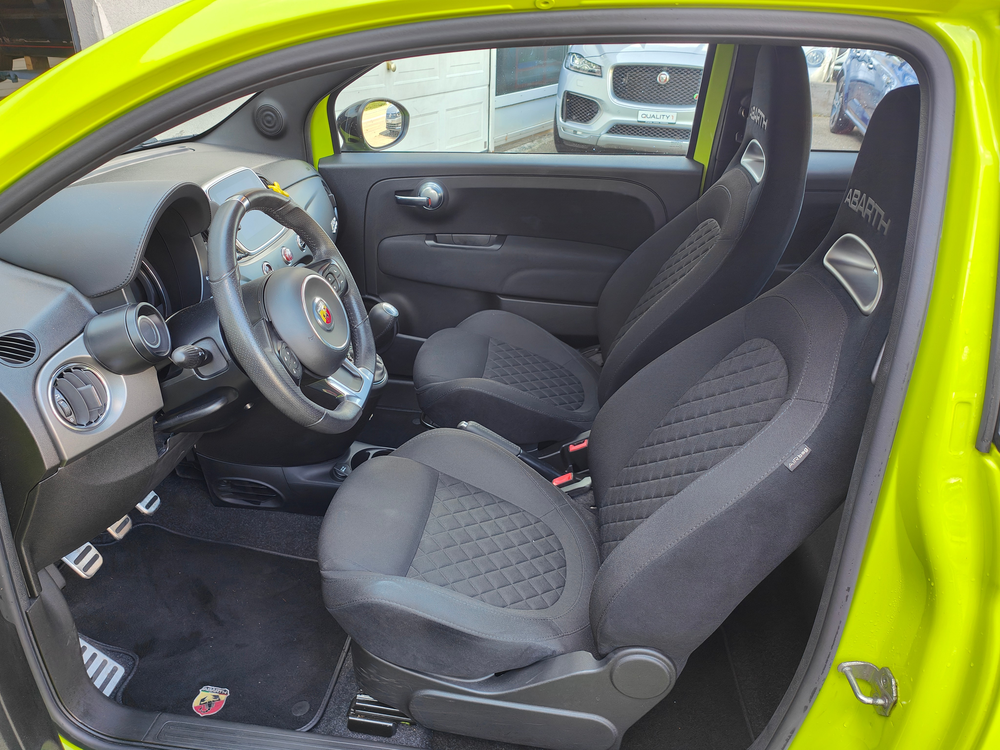 listing desktop thumbnail image 8