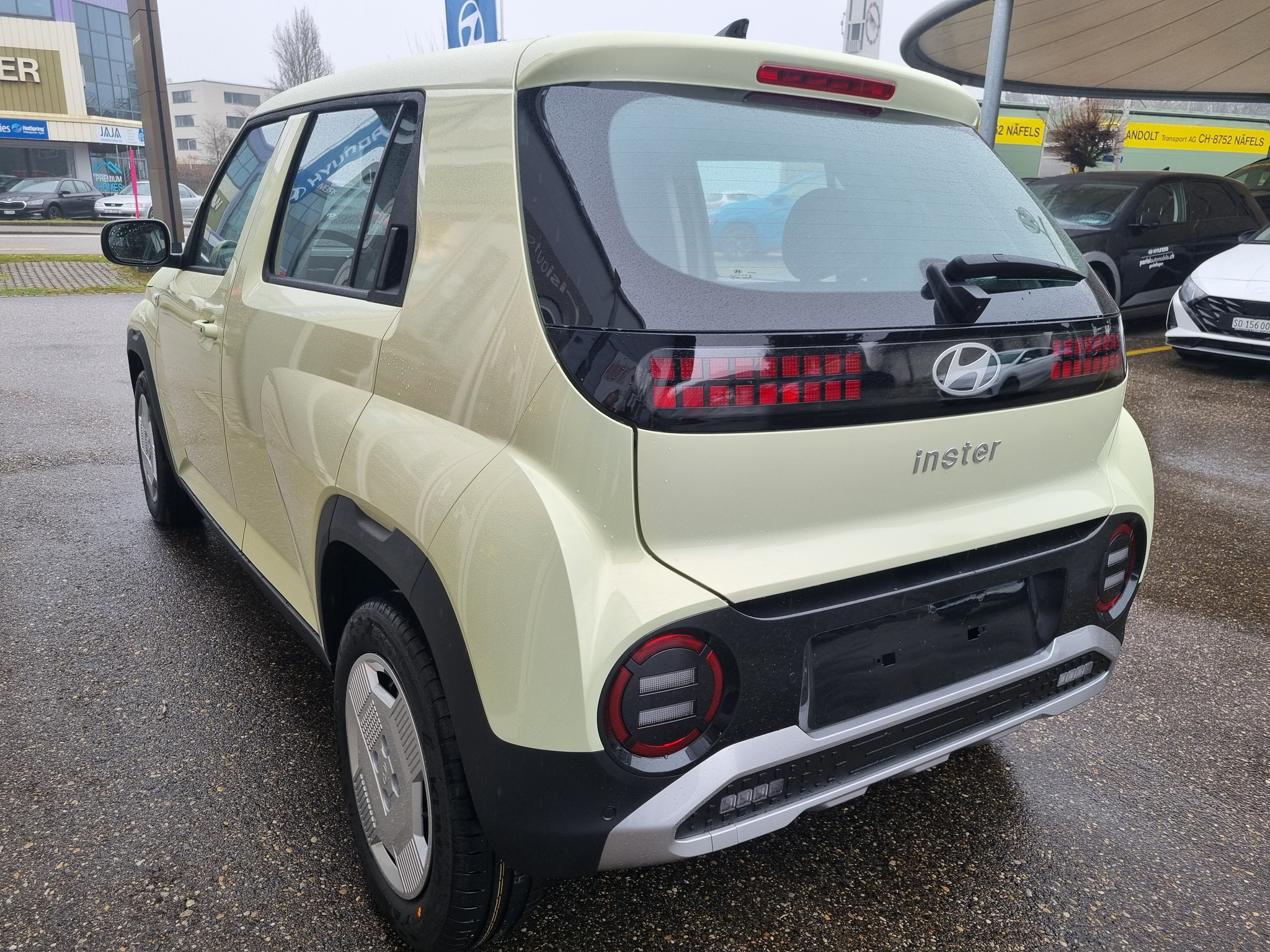 listing desktop thumbnail image 6