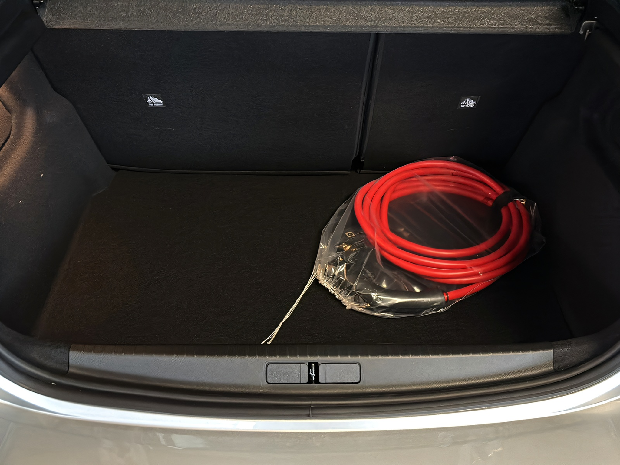 listing desktop thumbnail image 17