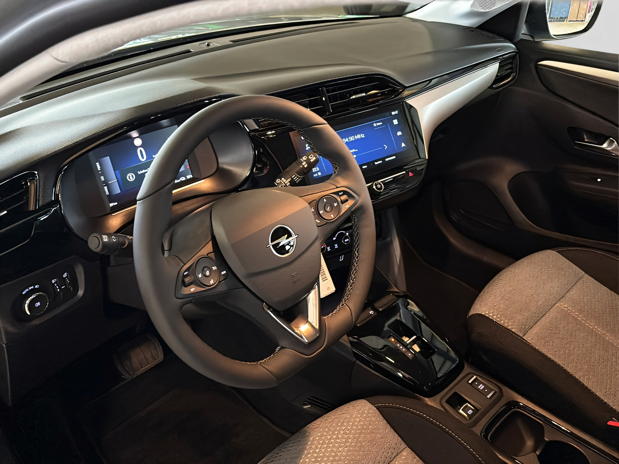 listing desktop thumbnail image 12