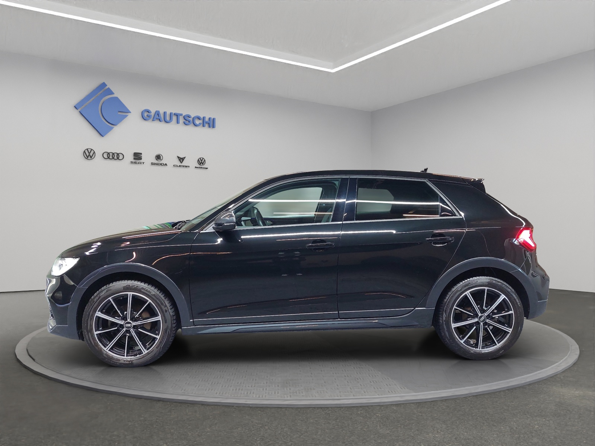 listing desktop thumbnail image 1