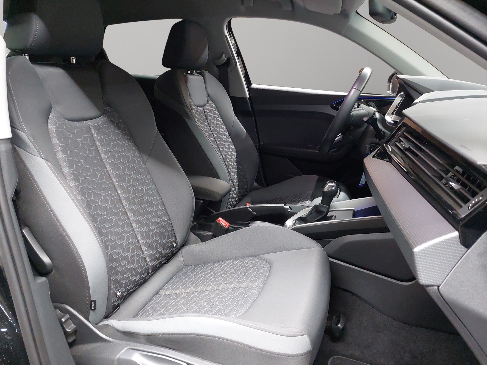 listing desktop thumbnail image 8